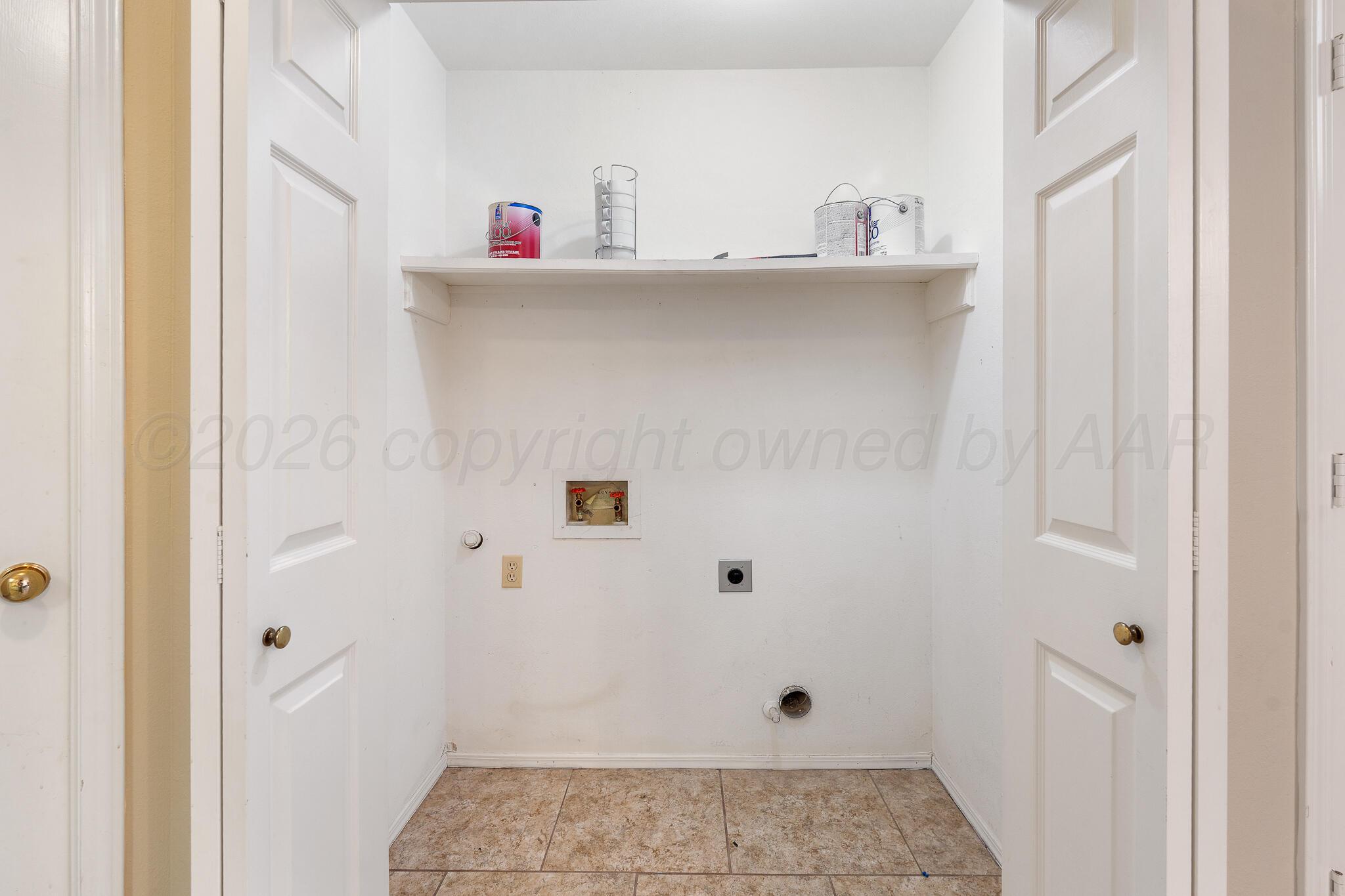3401 Brennan #18 Property Photo 10