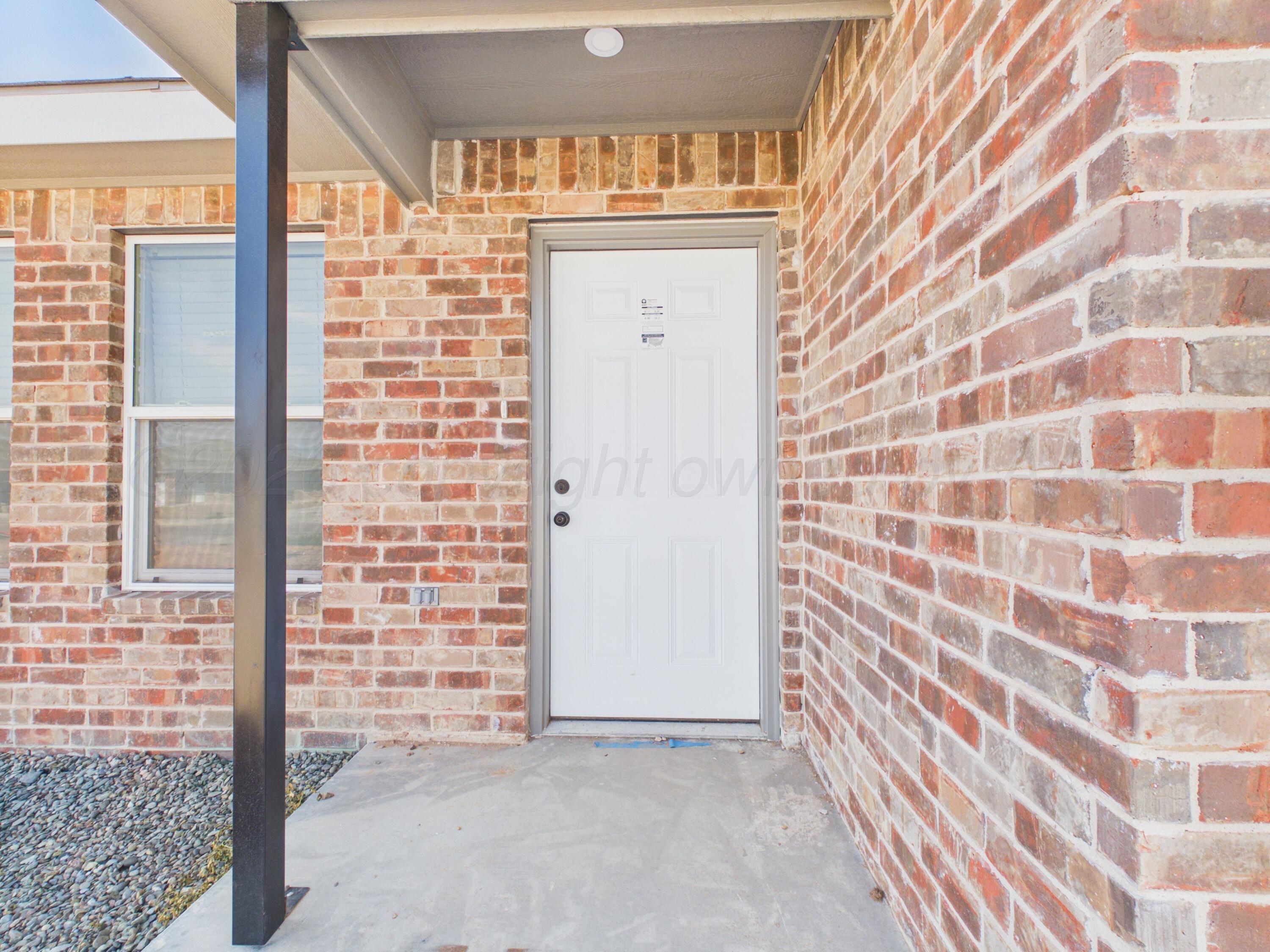 1123 Caprock Street Property Photo 2