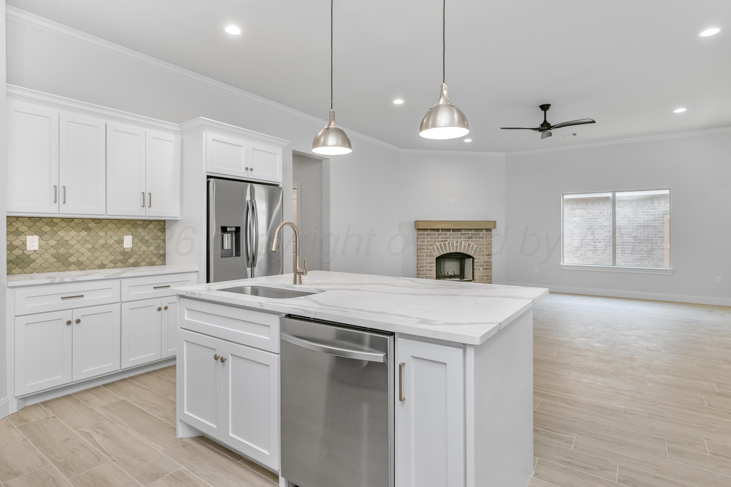 1109 Rosenda Lane Property Photo 2