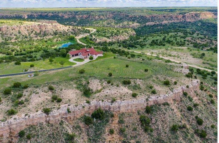 7900 E Lake View Road Property Photo 6
