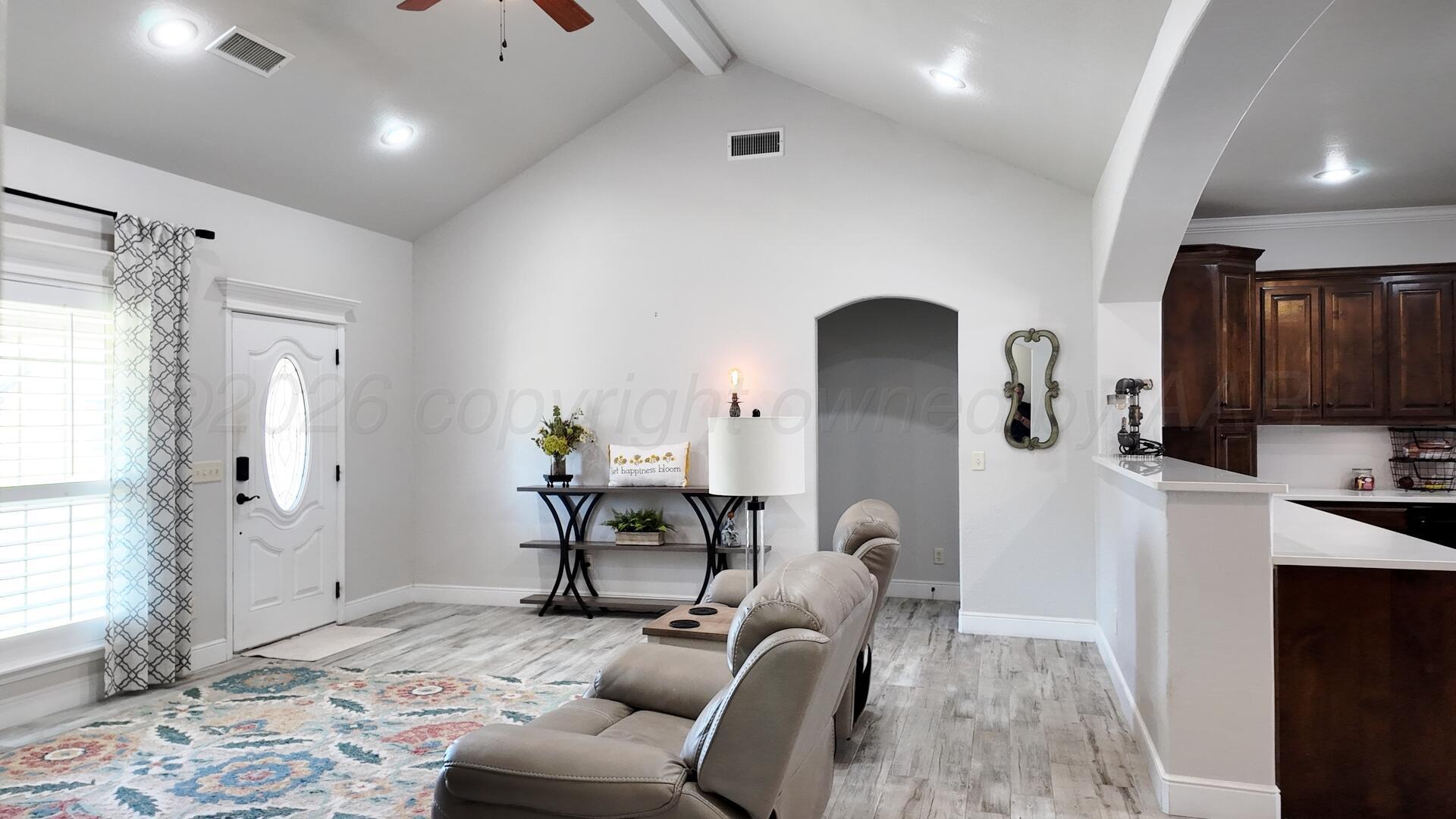 3706 Knoll Drive Property Photo 7