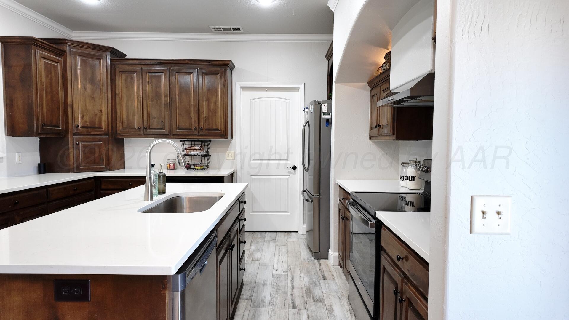3706 Knoll Drive Property Photo 11