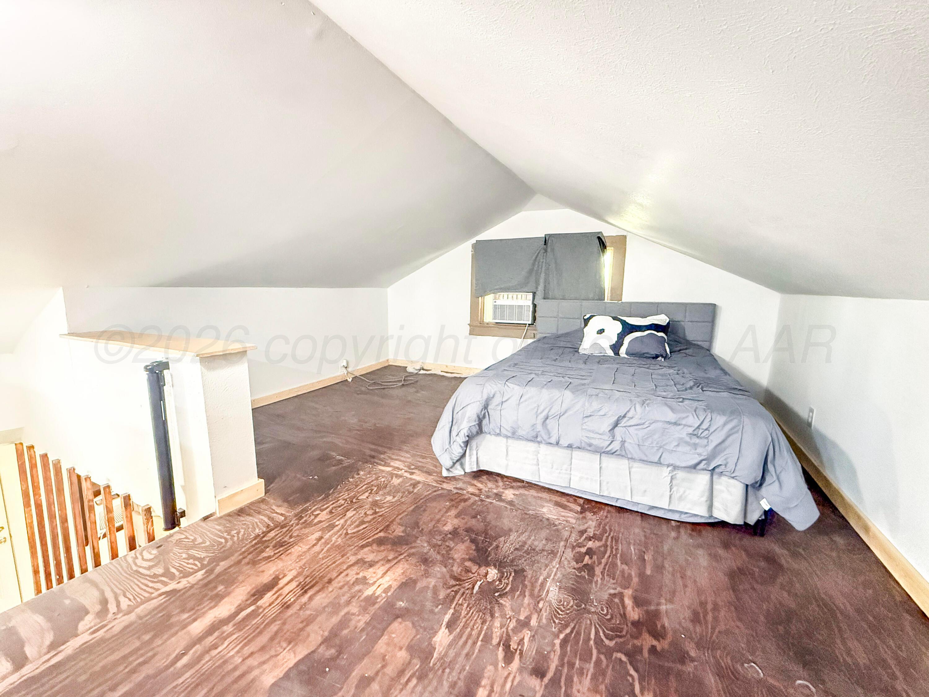1621 W Dover Street Property Photo 10