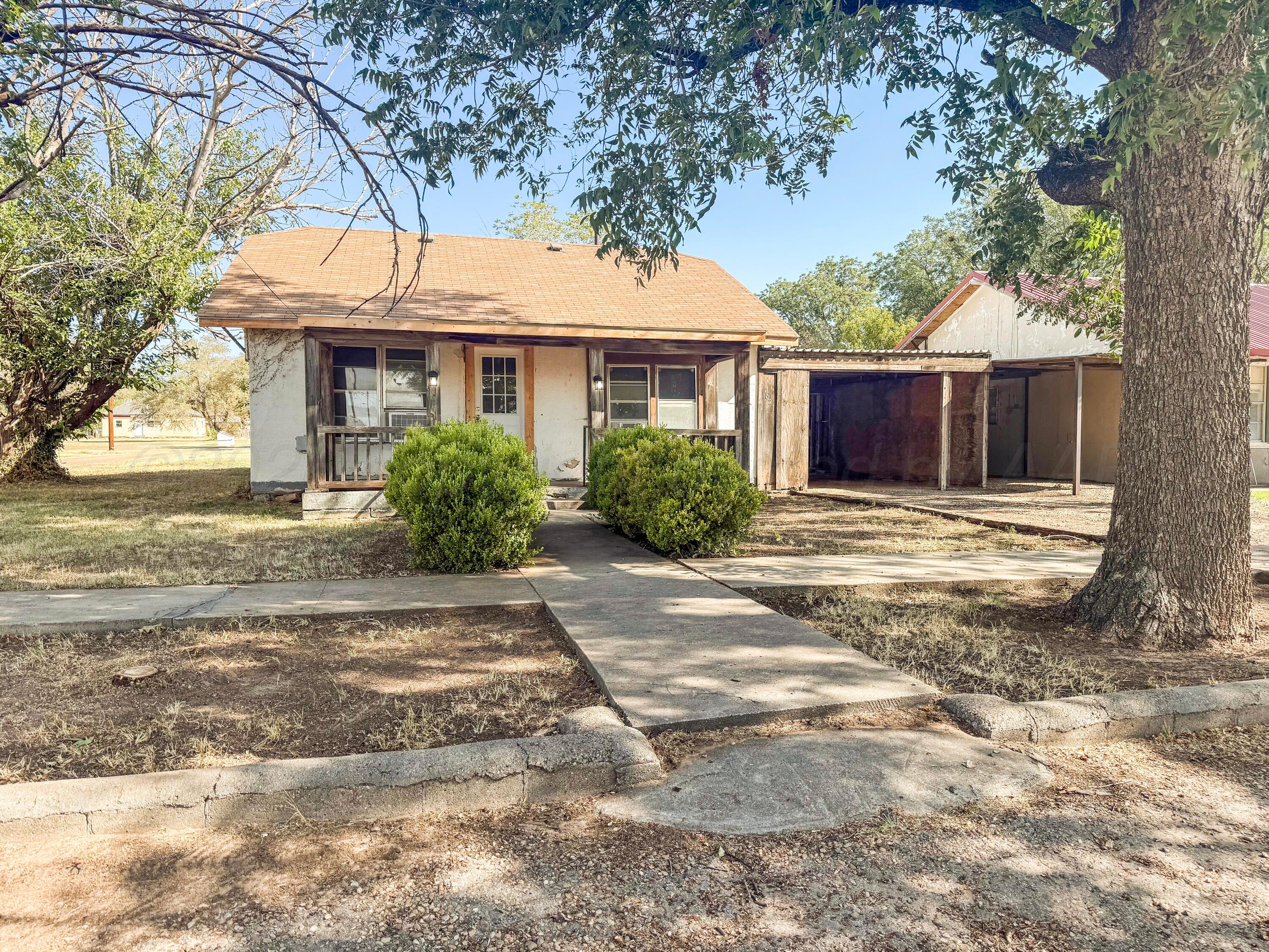 1621 W Dover Street Property Photo 16