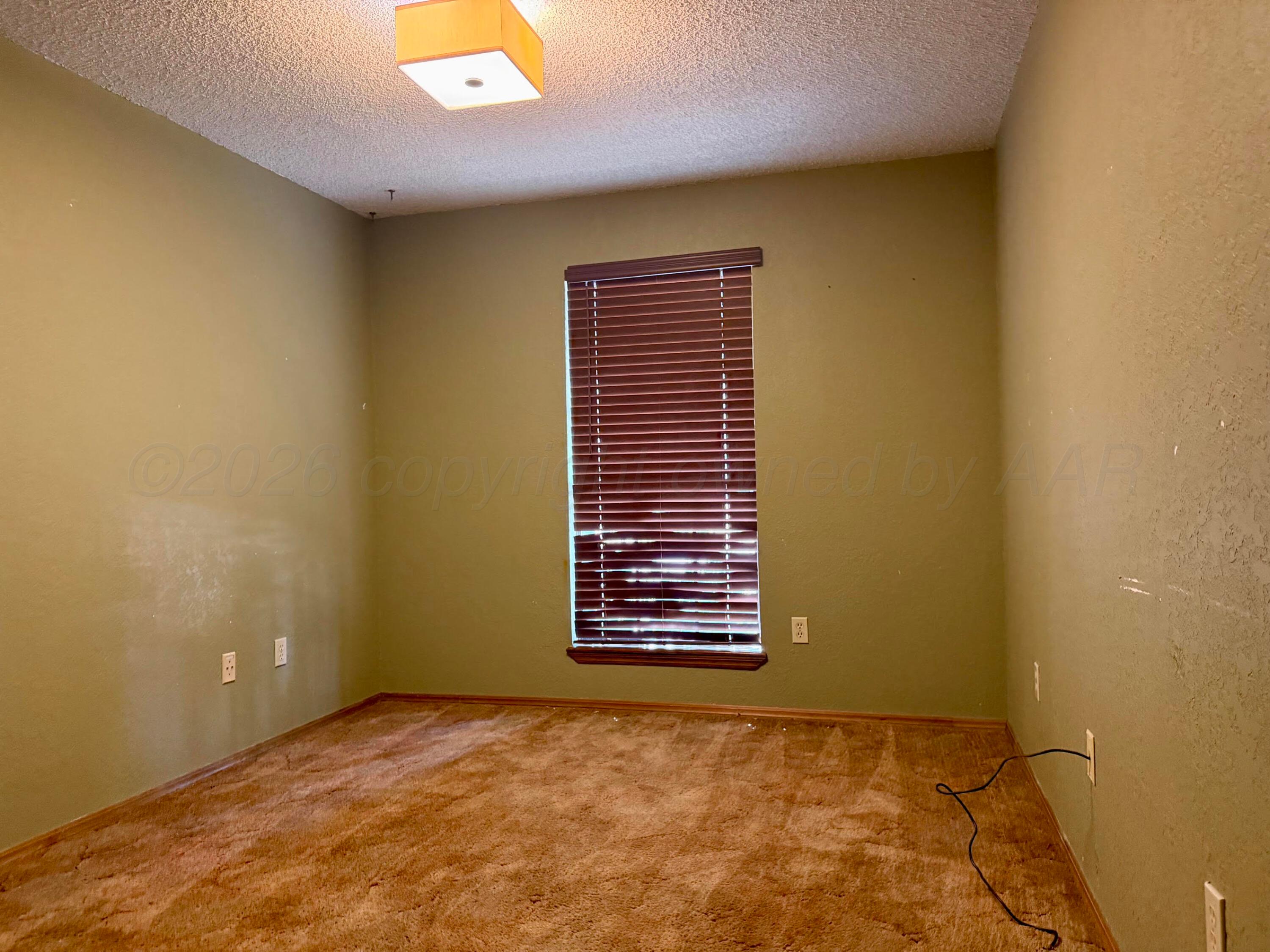 401 Ave J Se Property Photo 14
