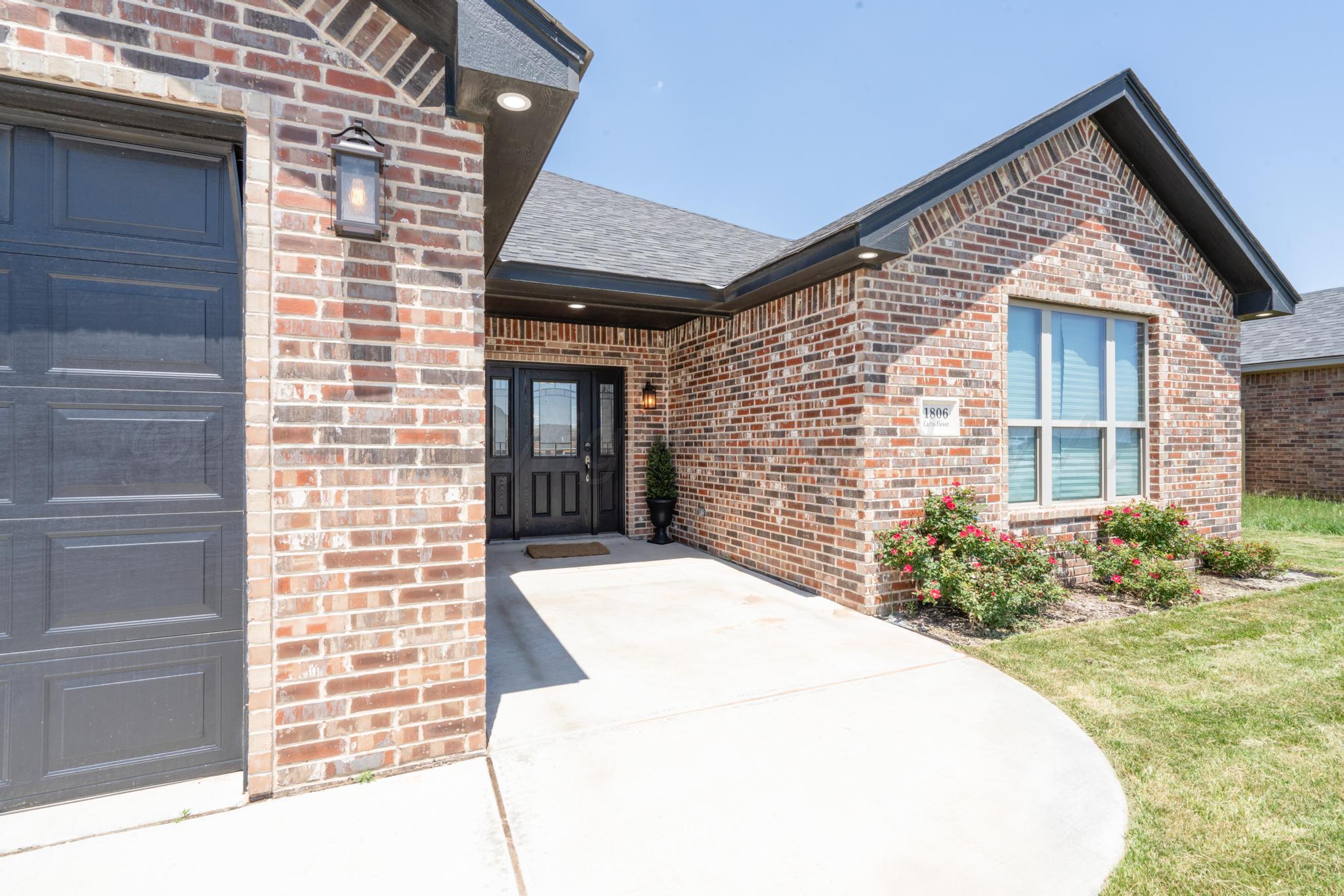 1806 Cactus Flower Road Property Photo 2
