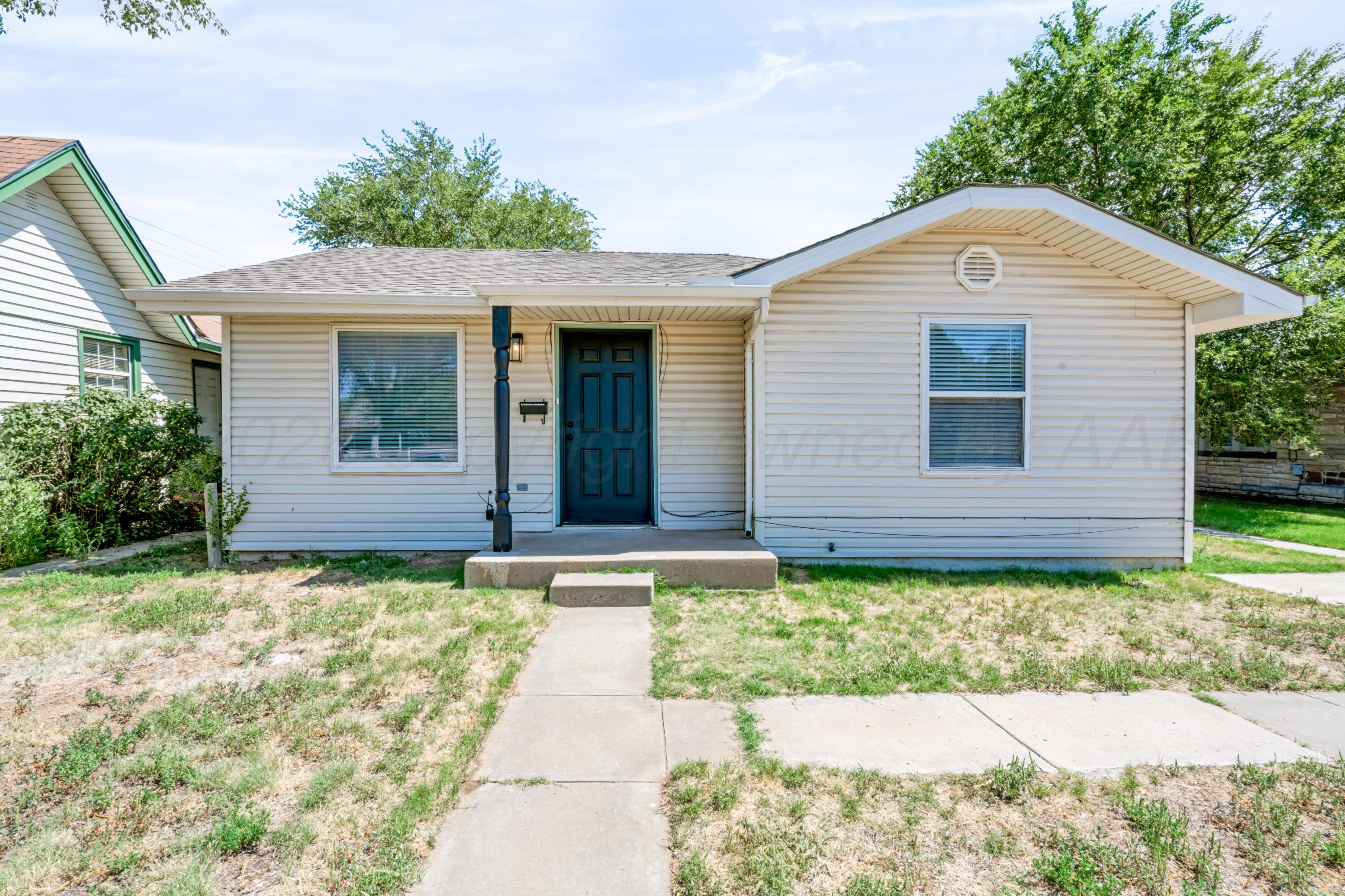 3903 S Harrison Street Property Photo 1