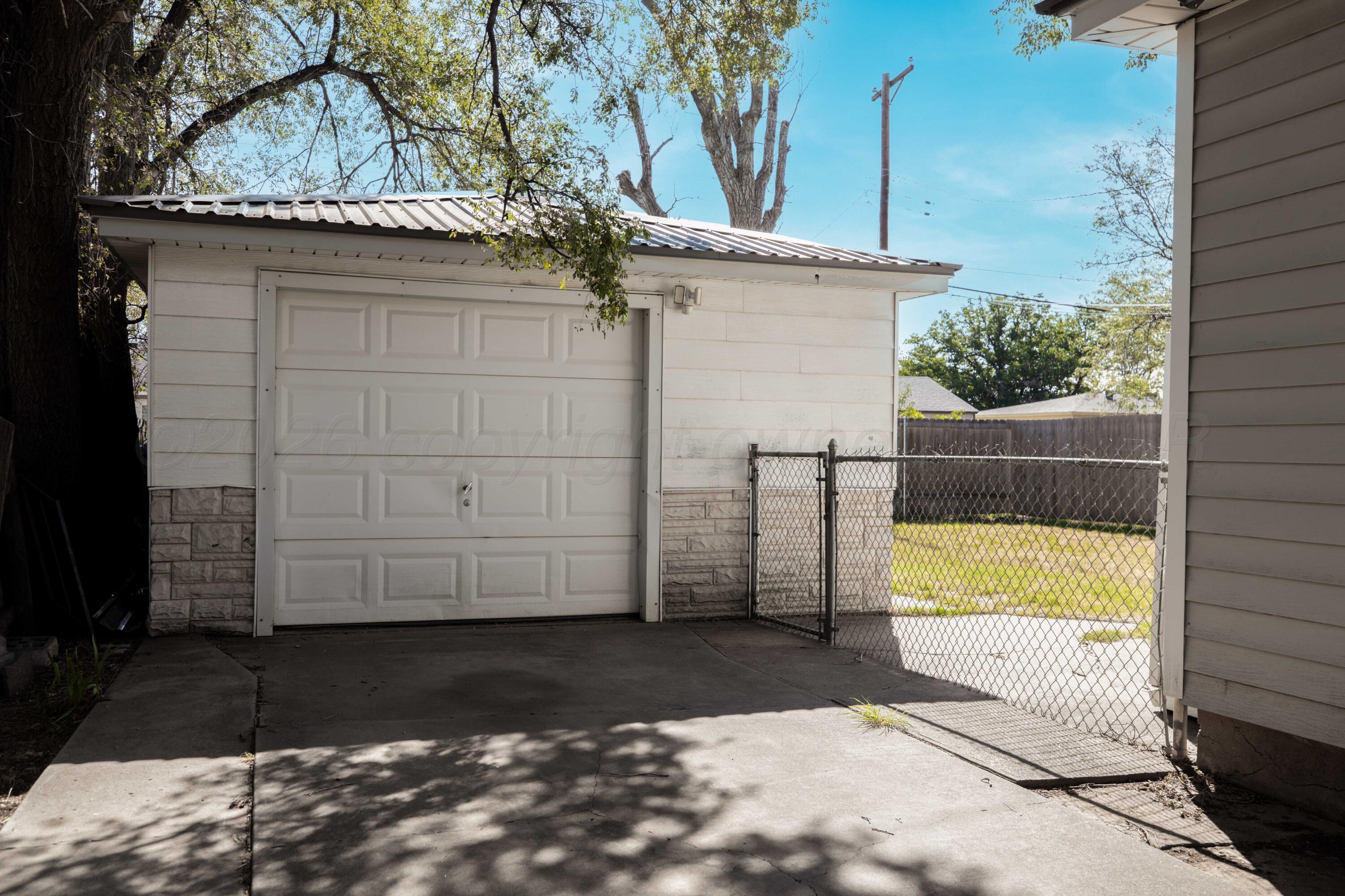 4219 Gables Street Property Photo 3
