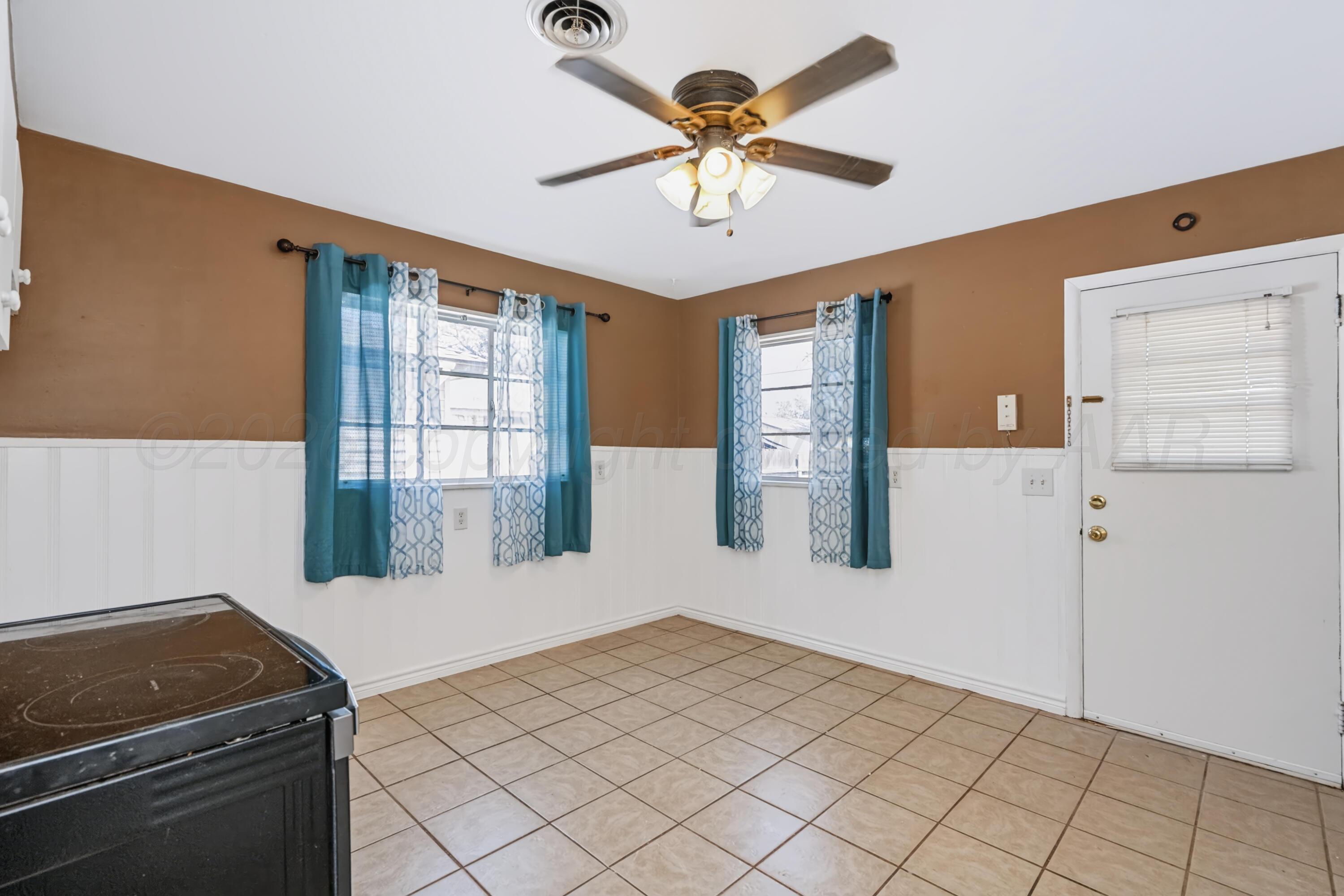 4119 Crockett Street Property Photo 7