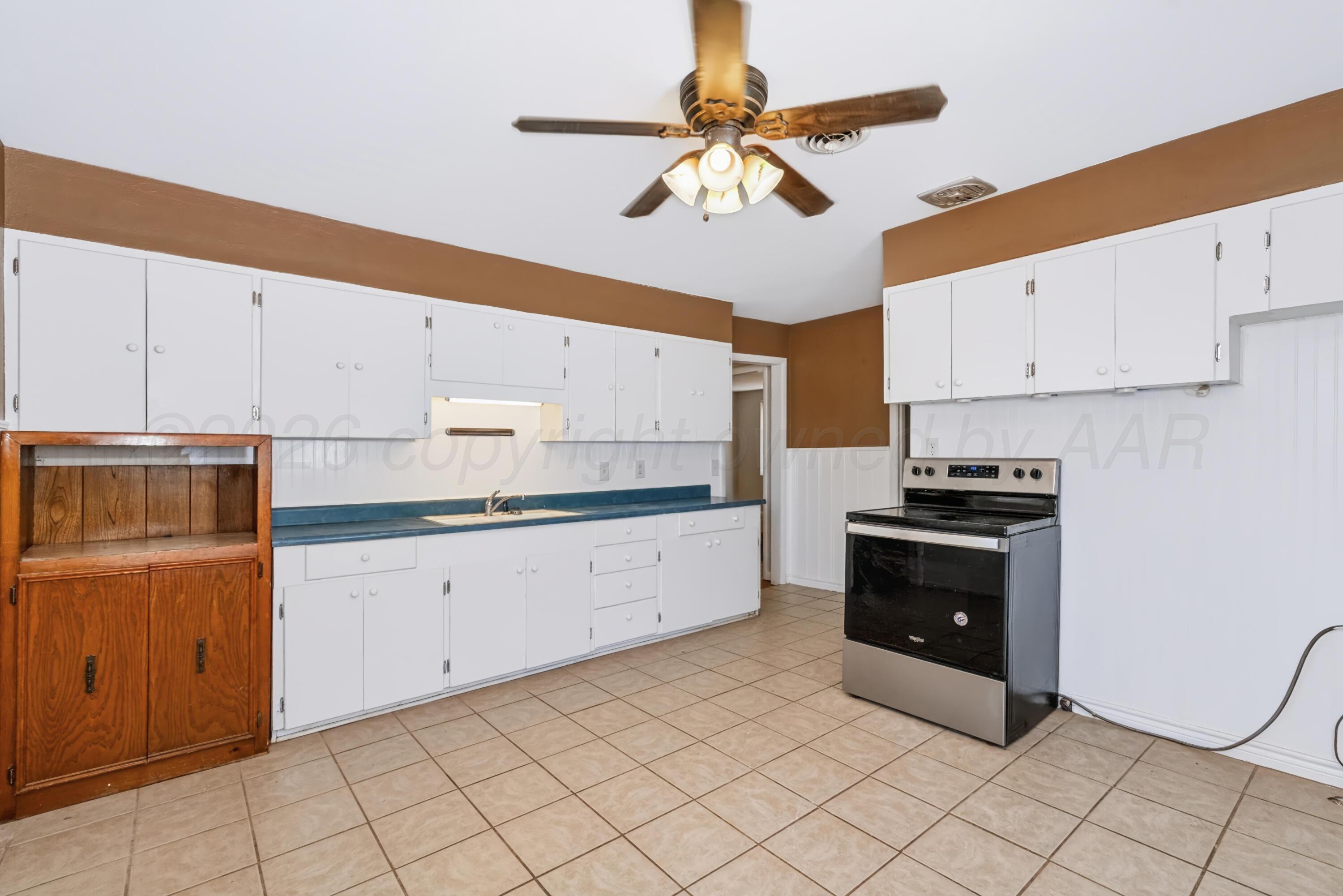 4119 Crockett Street Property Photo 10