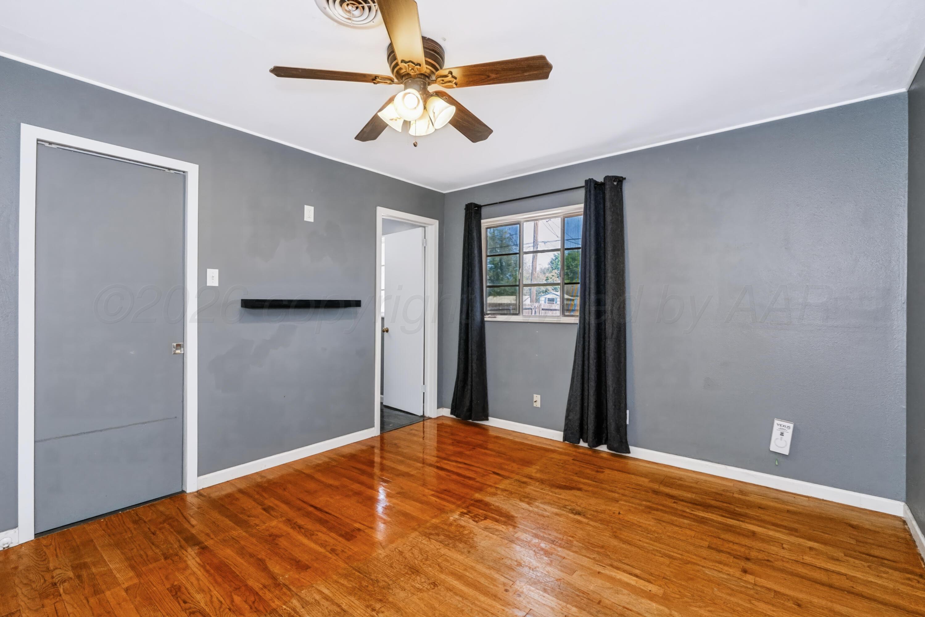 4119 Crockett Street Property Photo 15