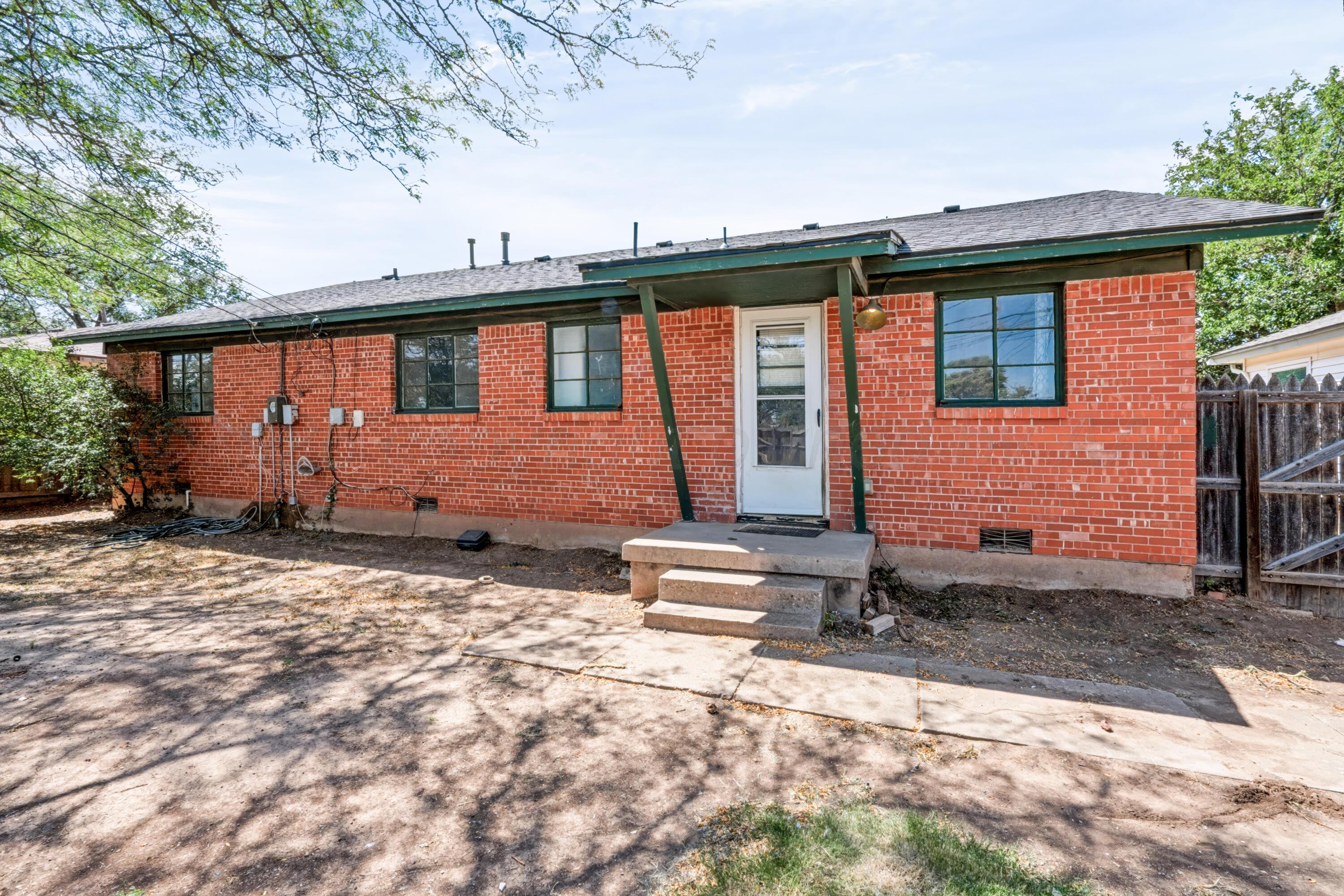4119 Crockett Street Property Photo 23