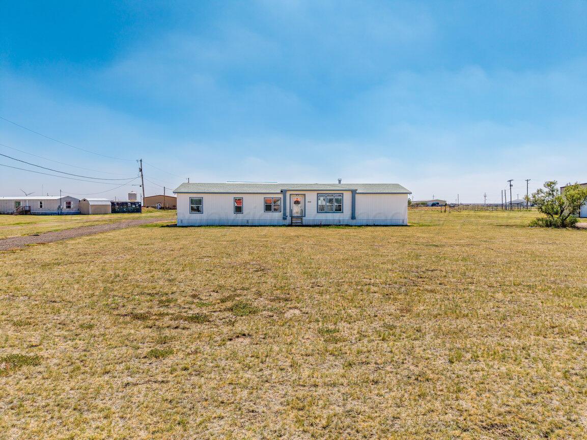 300 10th Street Property Photo 2