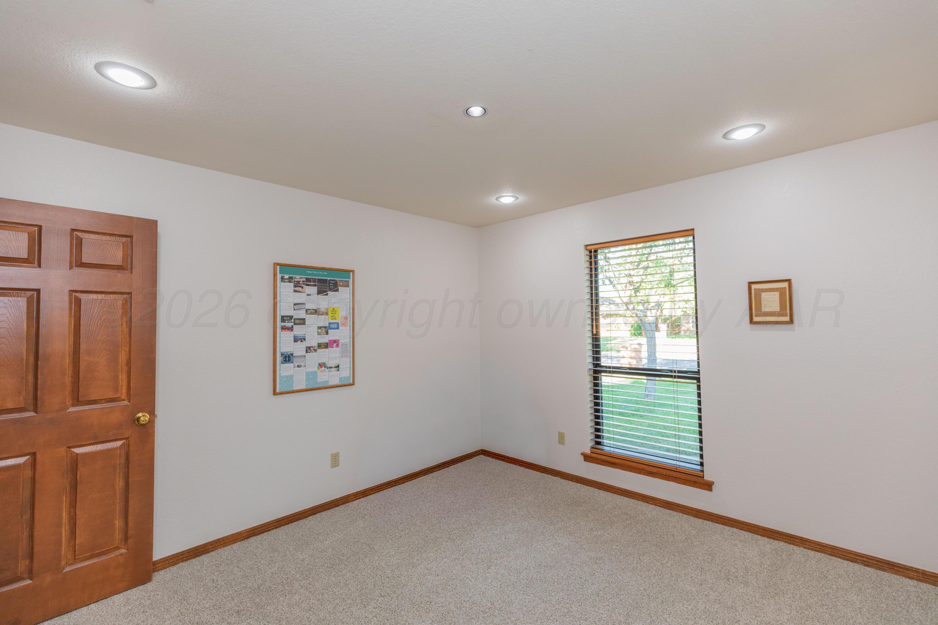6411 Andover Drive Property Photo 9