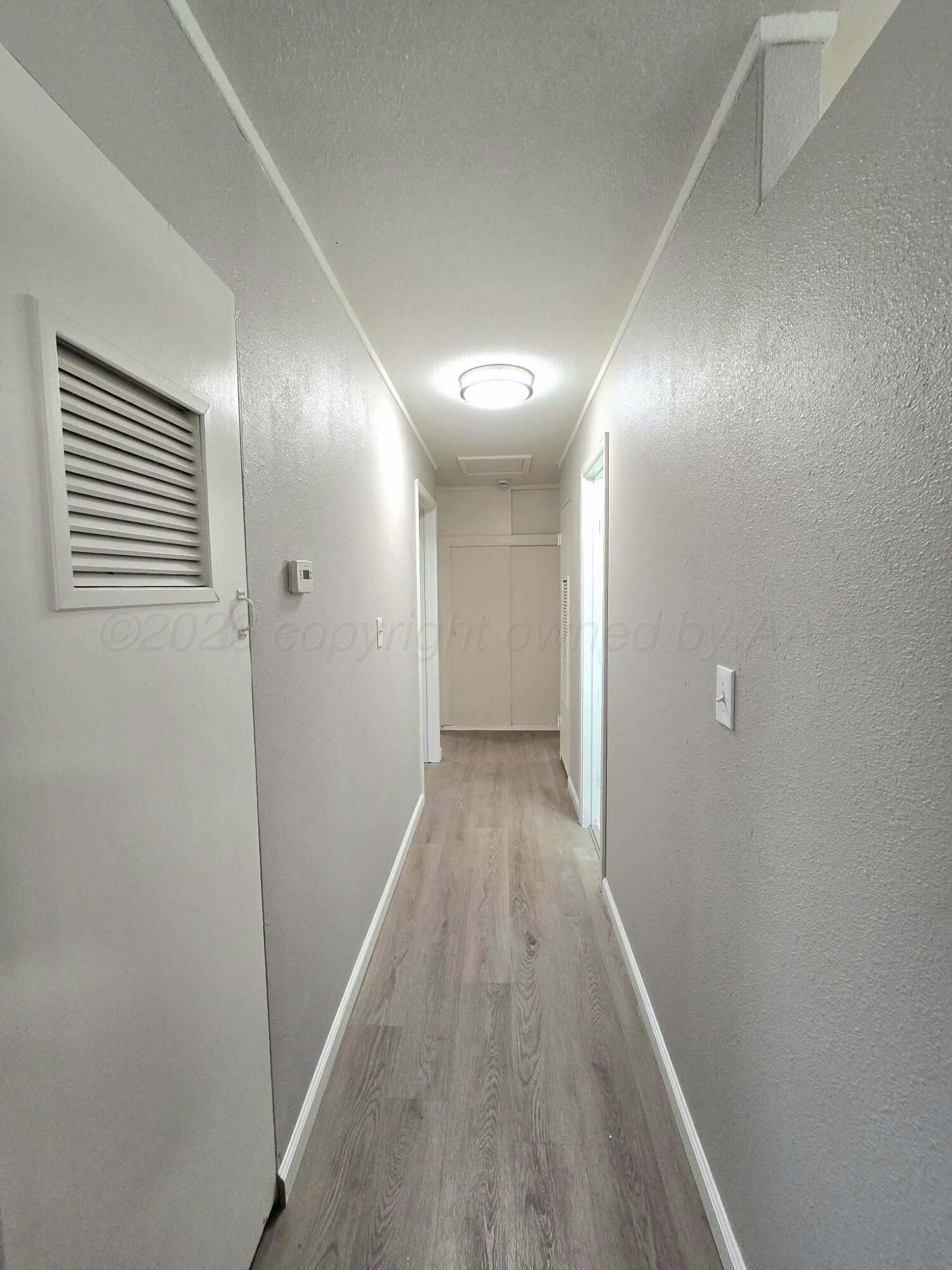 2722 S Woodland Street Property Photo 6
