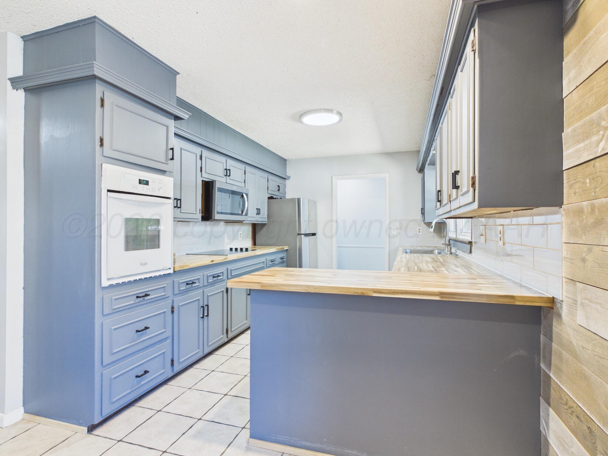 122 Mulberry Drive Property Photo 4