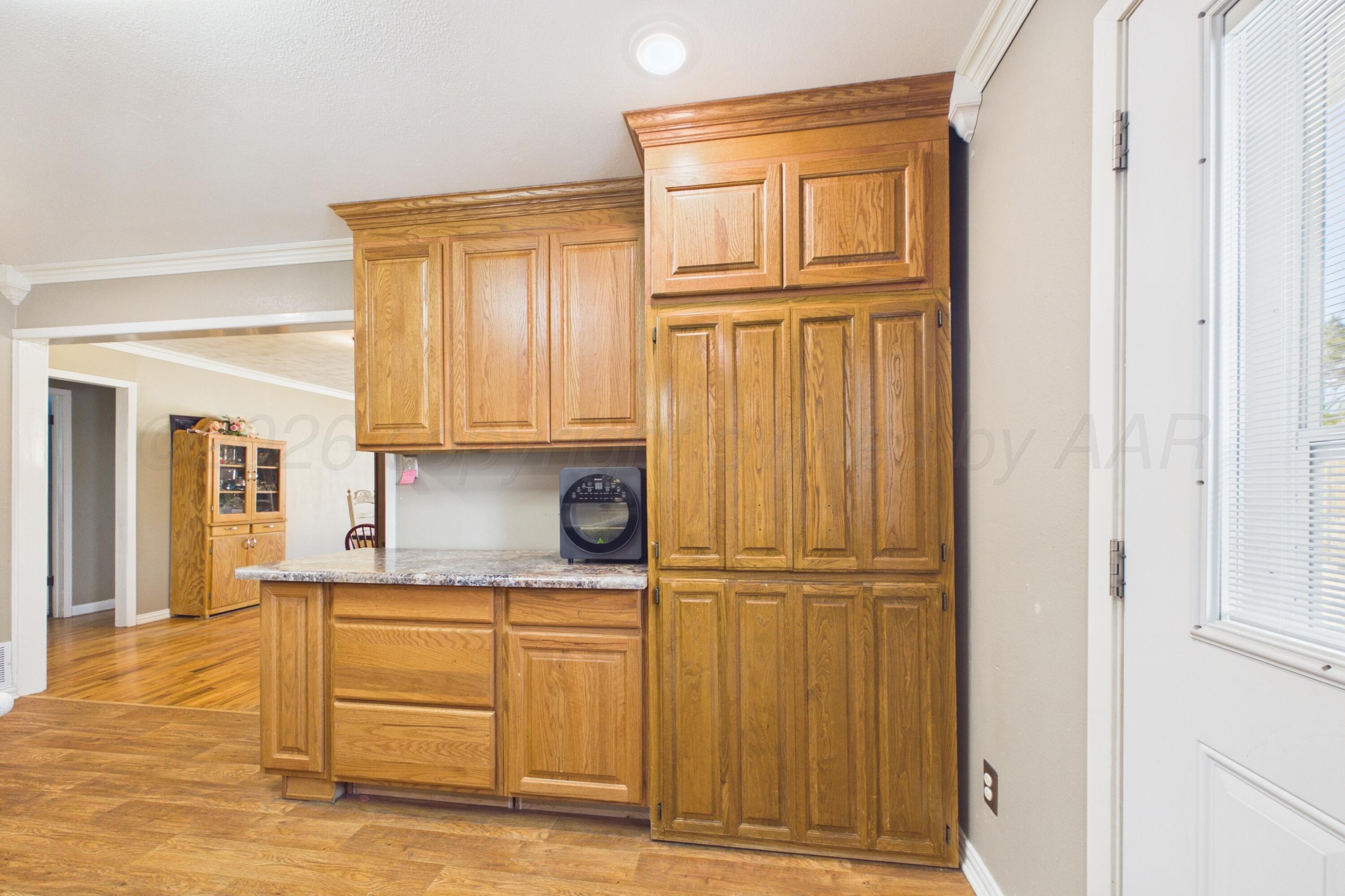 1041 S Faulkner Street Property Photo 11