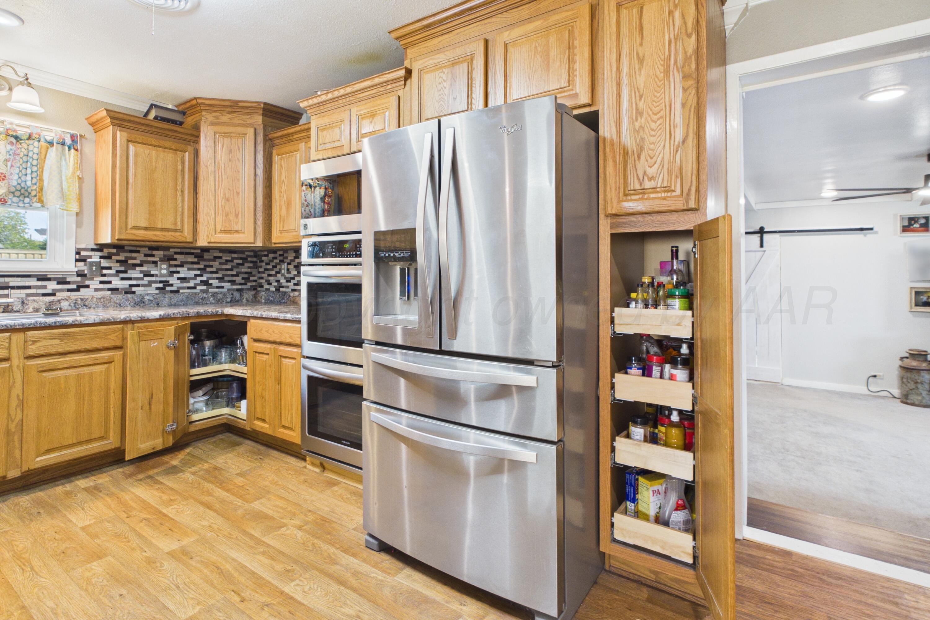 1041 S Faulkner Street Property Photo 14