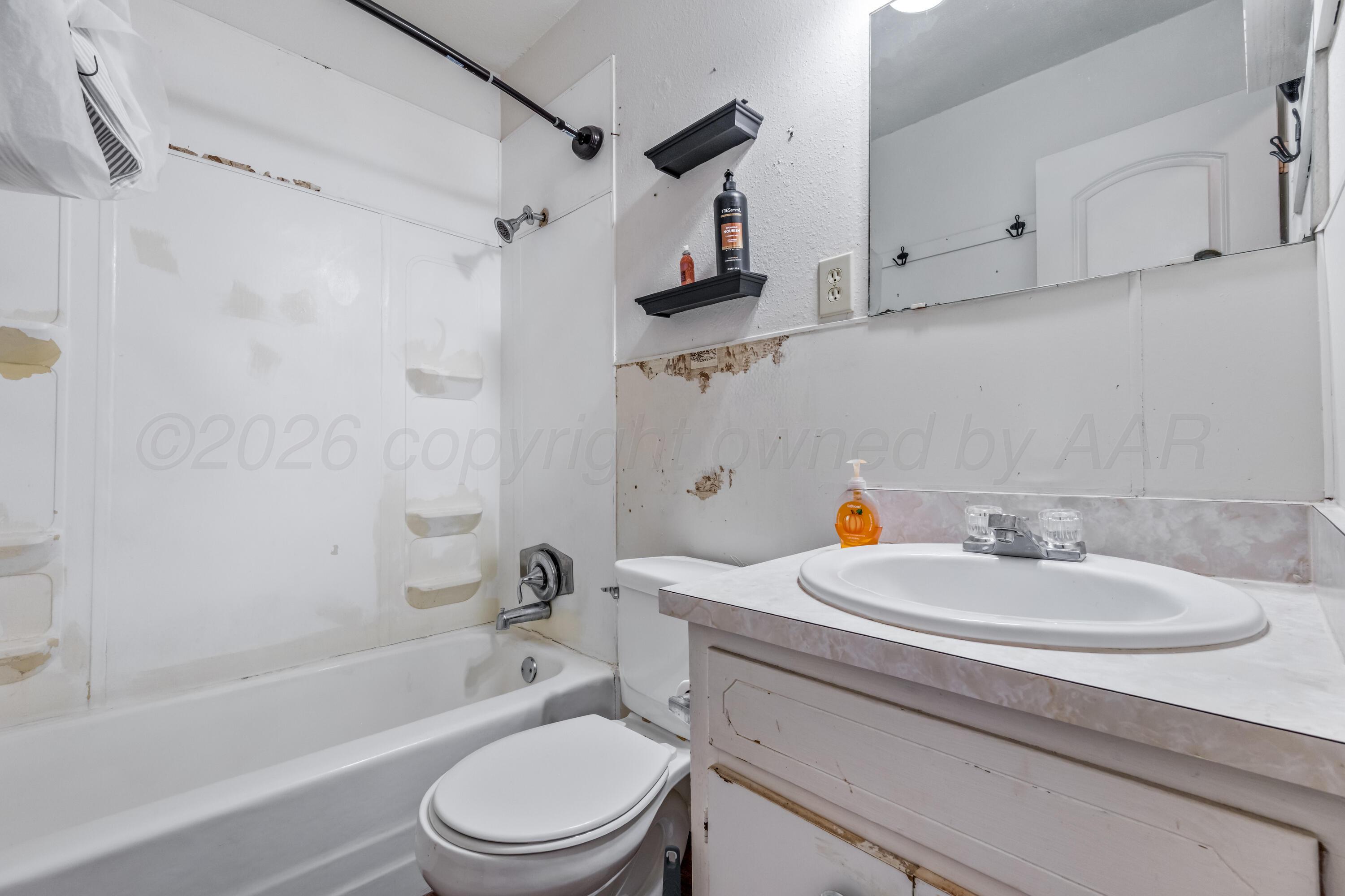 7613 Loma Vista Drive Property Photo 18