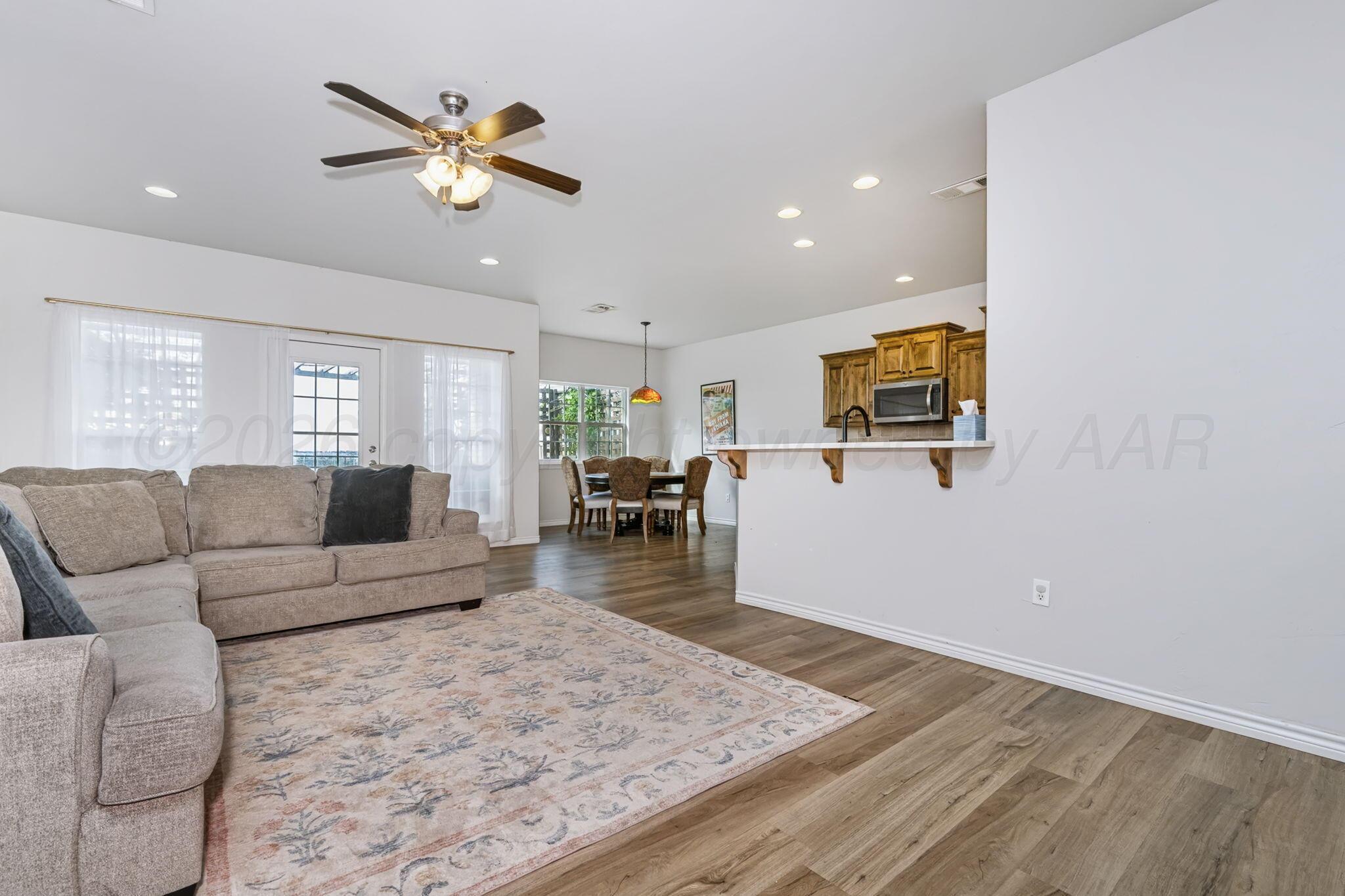 2604 17th Avenue Property Photo 4