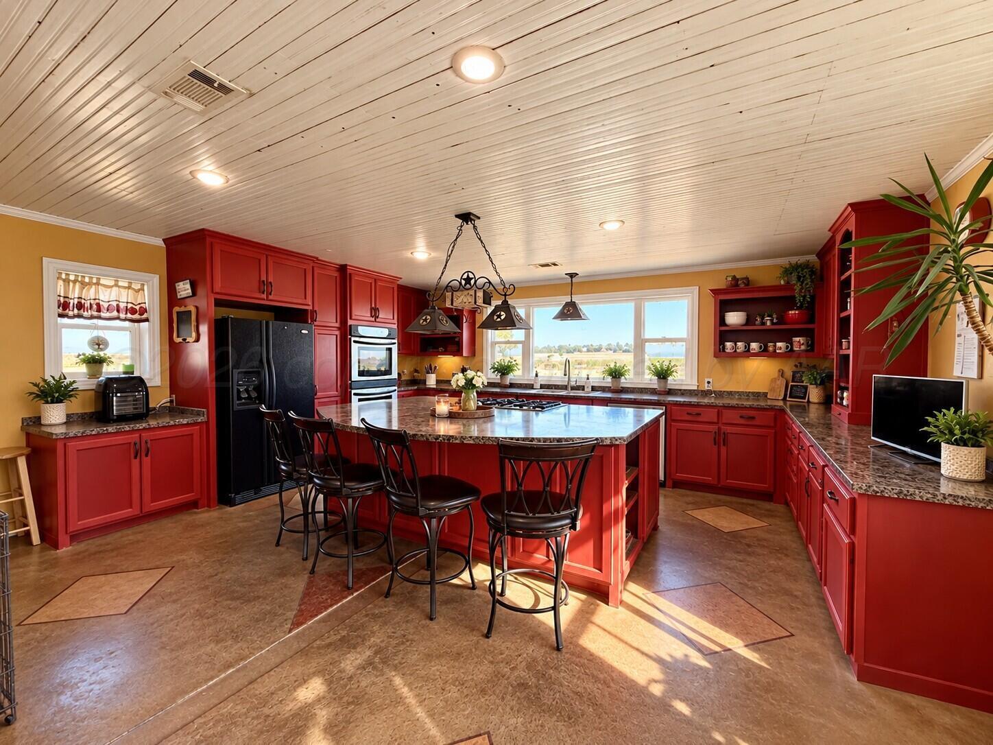 13898 County Road 17 Property Photo 2