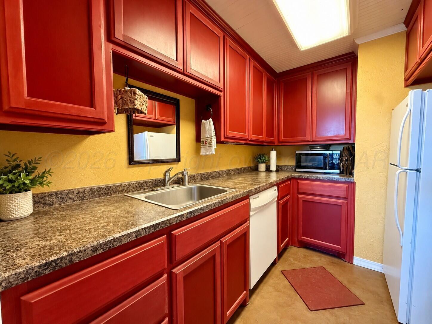 13898 County Road 17 Property Photo 4