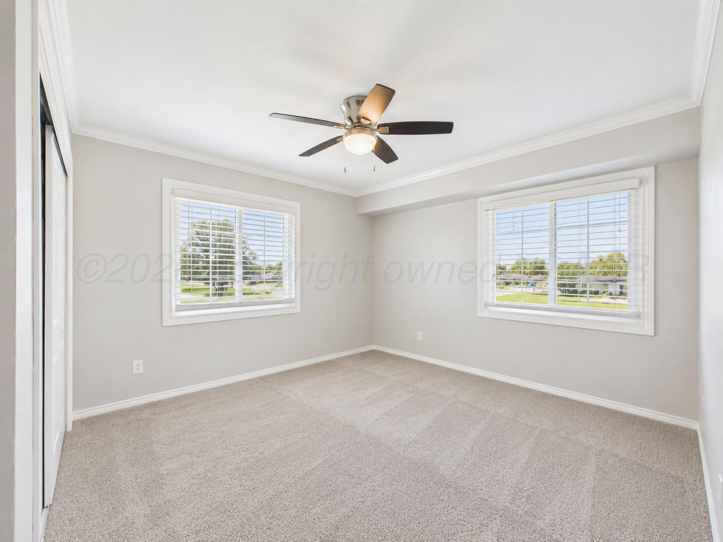 2706 N Duncan Street Property Photo 5