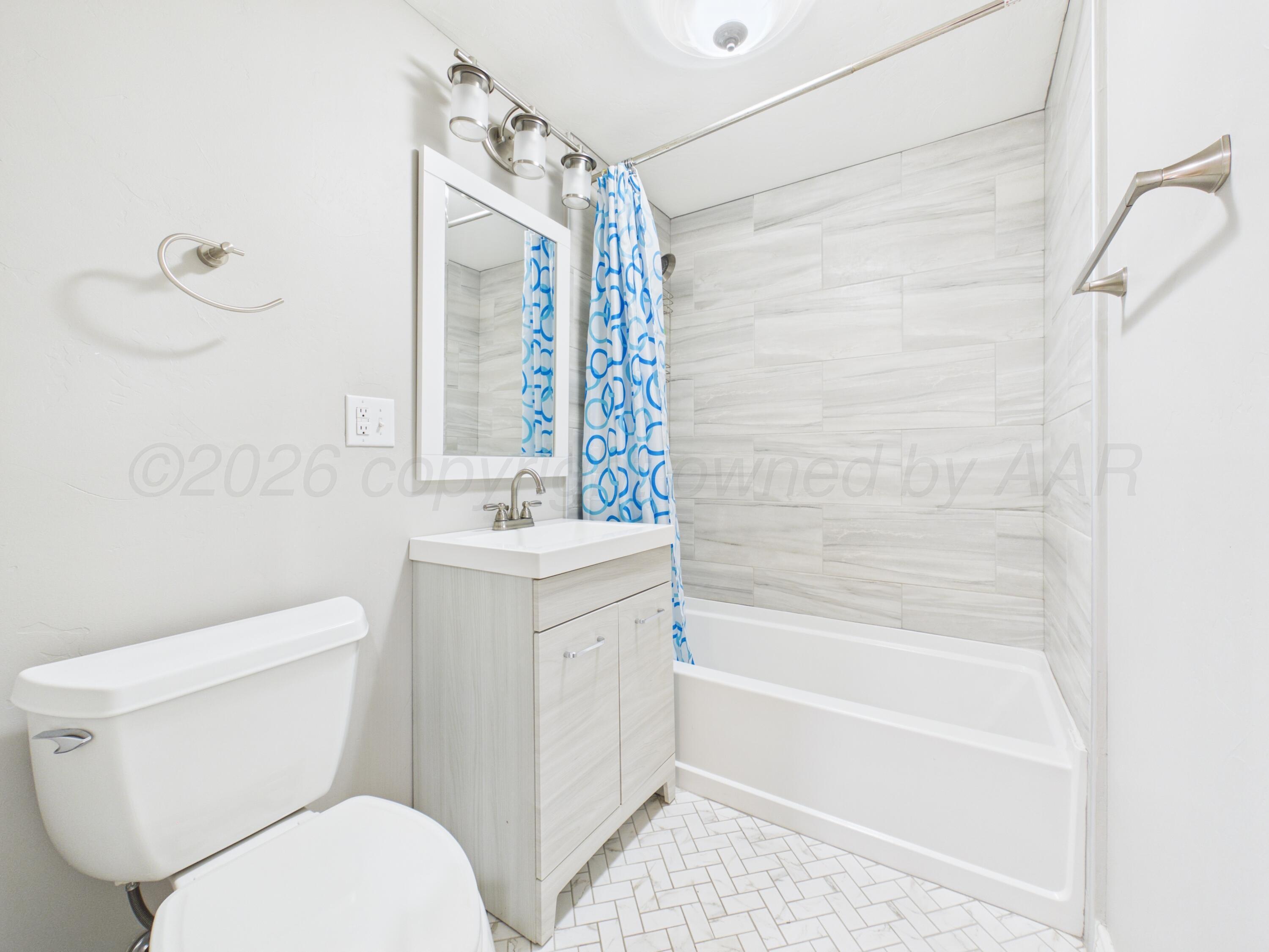 2706 N Duncan Street Property Photo 22