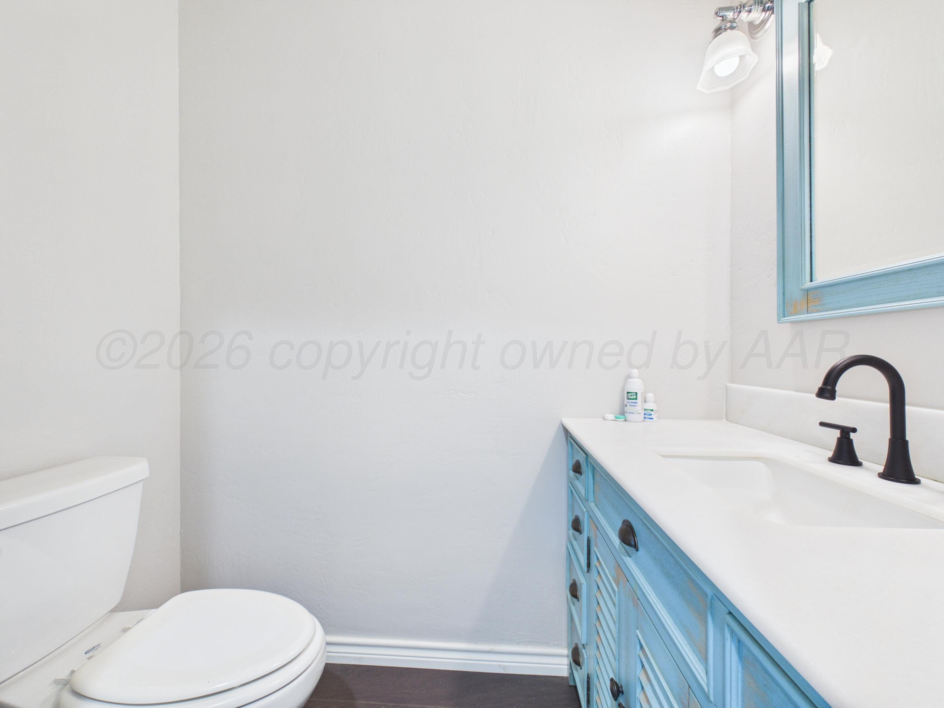2706 N Duncan Street Property Photo 25