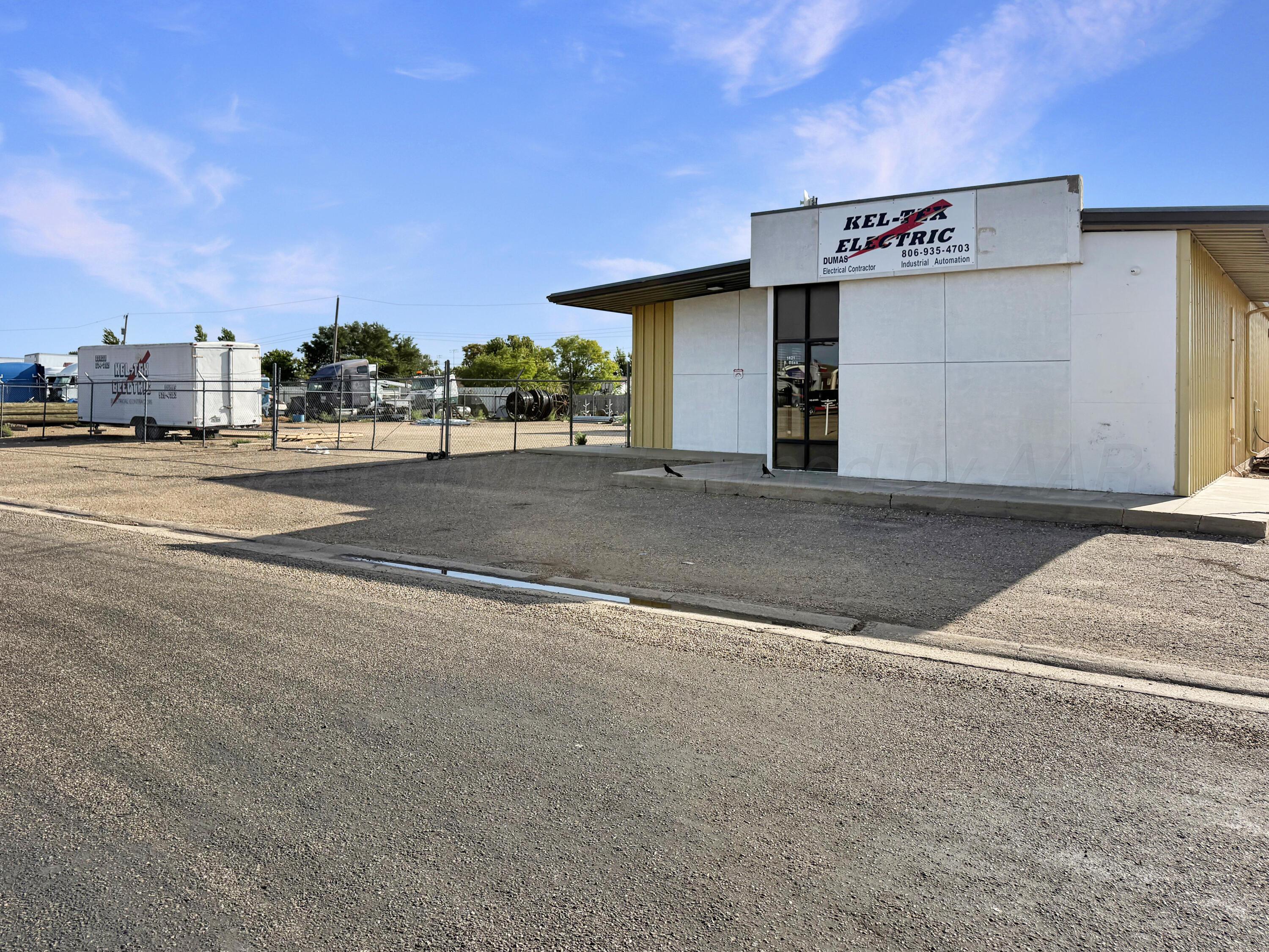 1621 S Bliss Avenue Property Photo 2