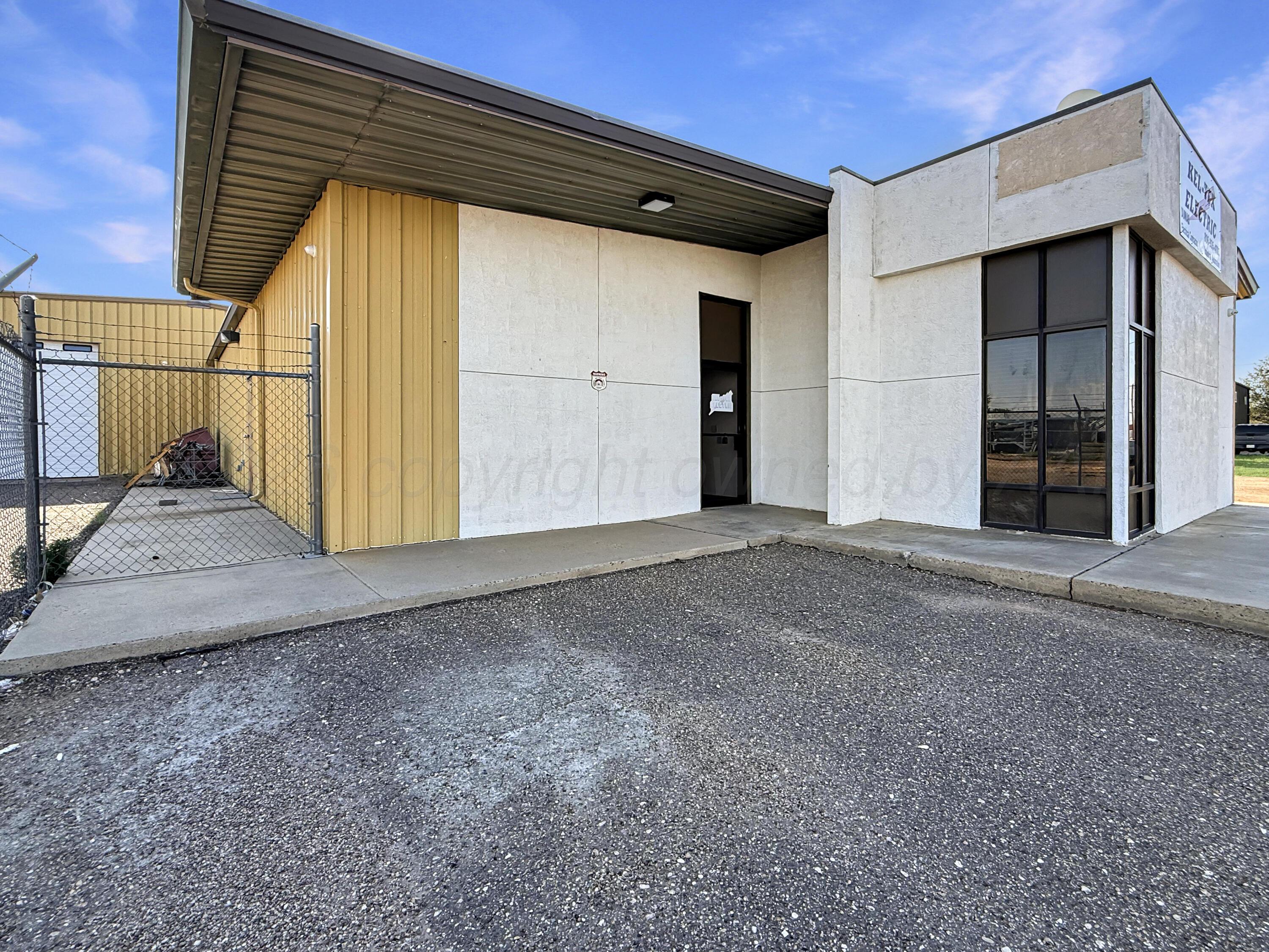 1621 S Bliss Avenue Property Photo 3