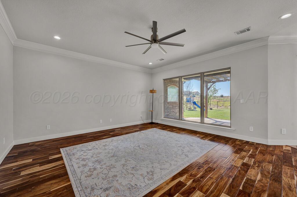 8401 Shady Lake Drive Property Photo 6