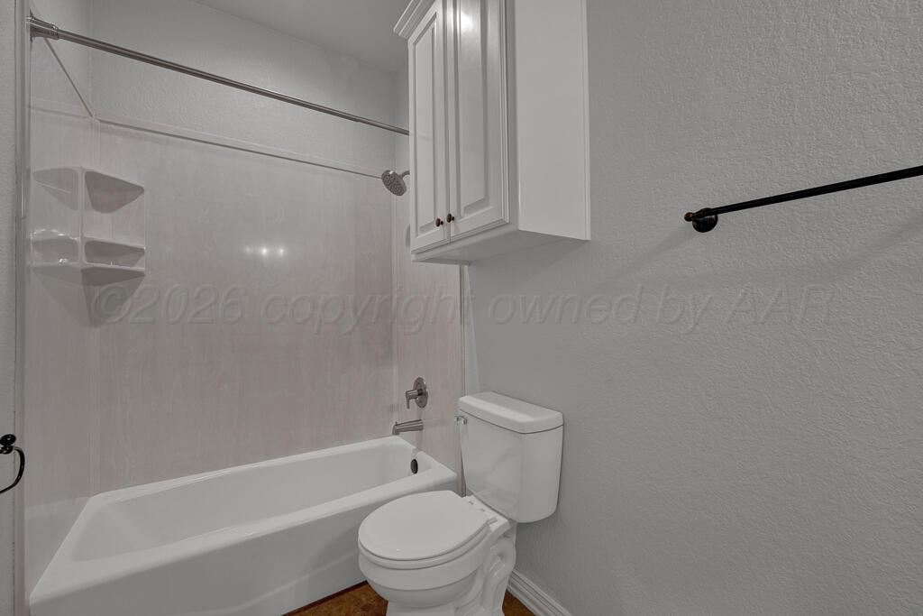 8401 Shady Lake Drive Property Photo 33