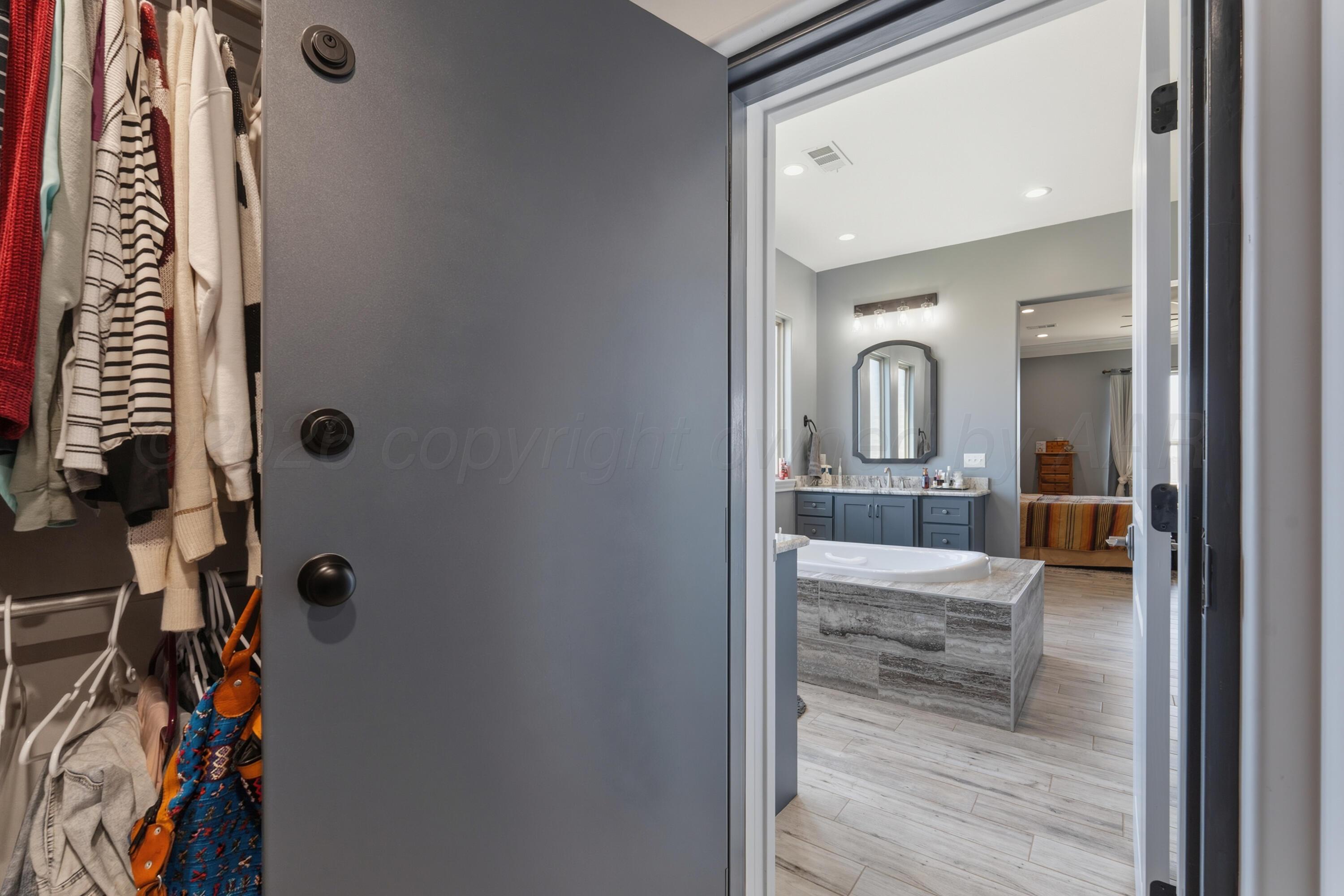 12445 Fm 2219 Property Photo 24