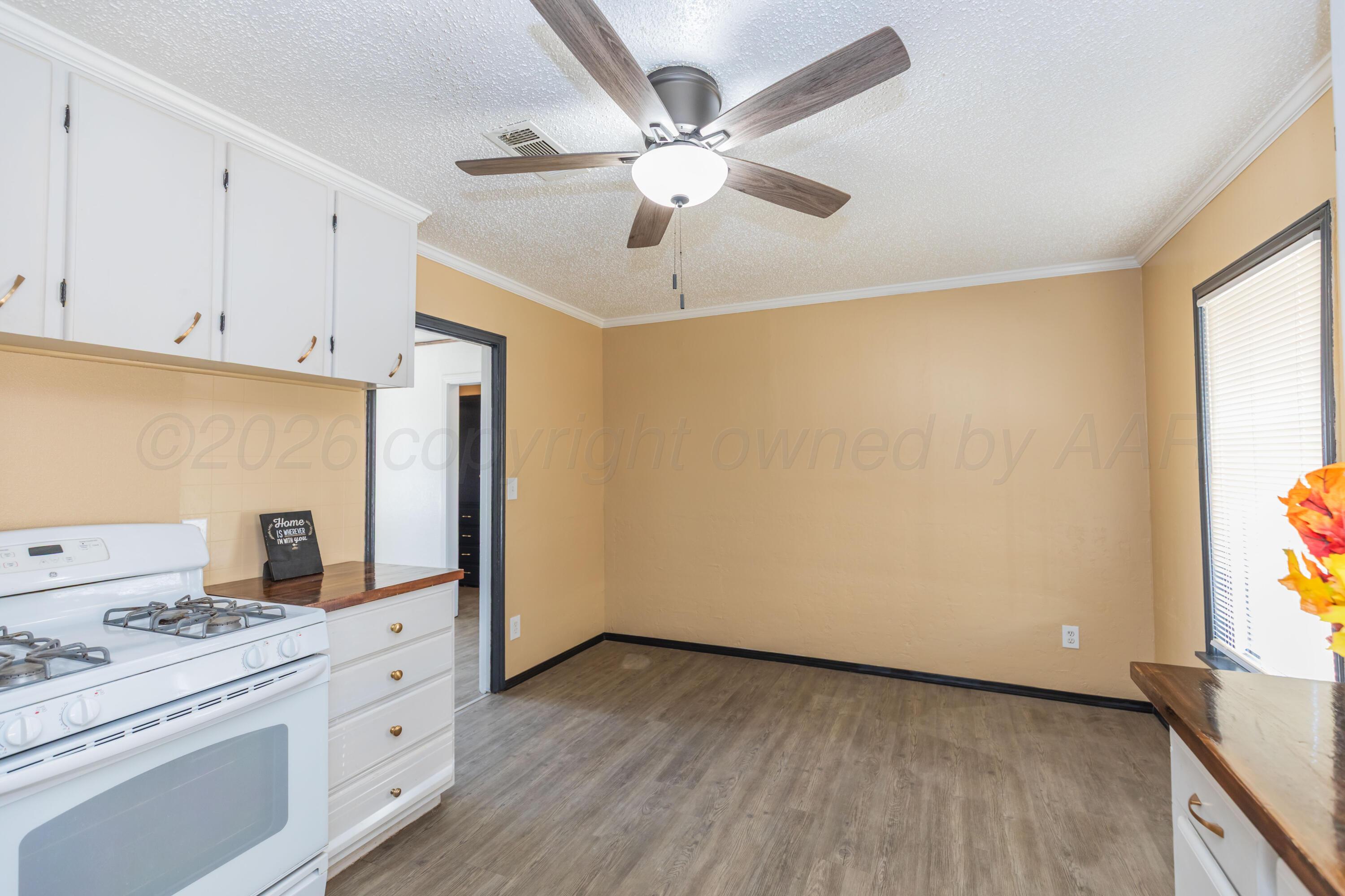 4008 Crockett Street Property Photo 16