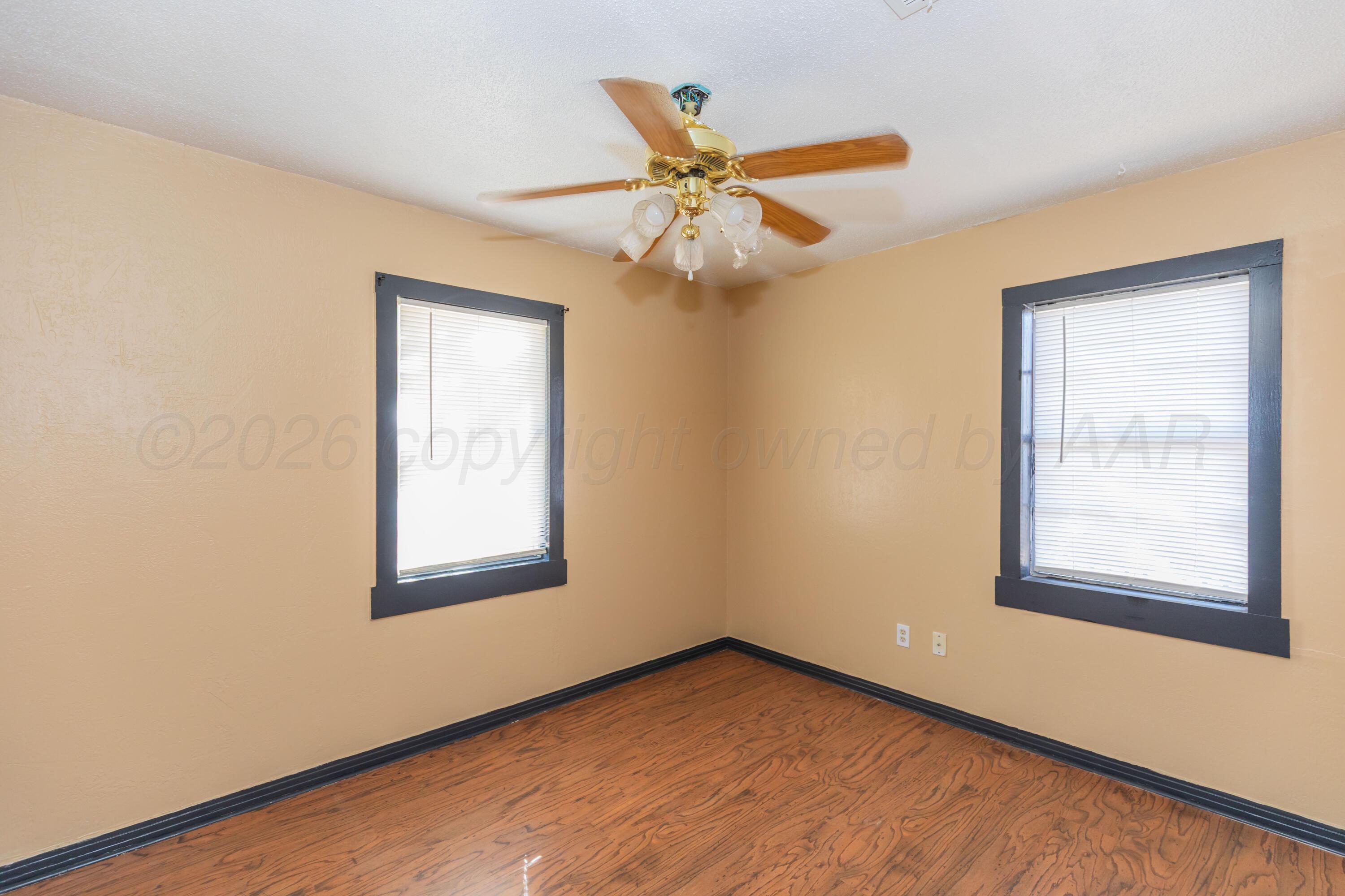 4008 Crockett Street Property Photo 21