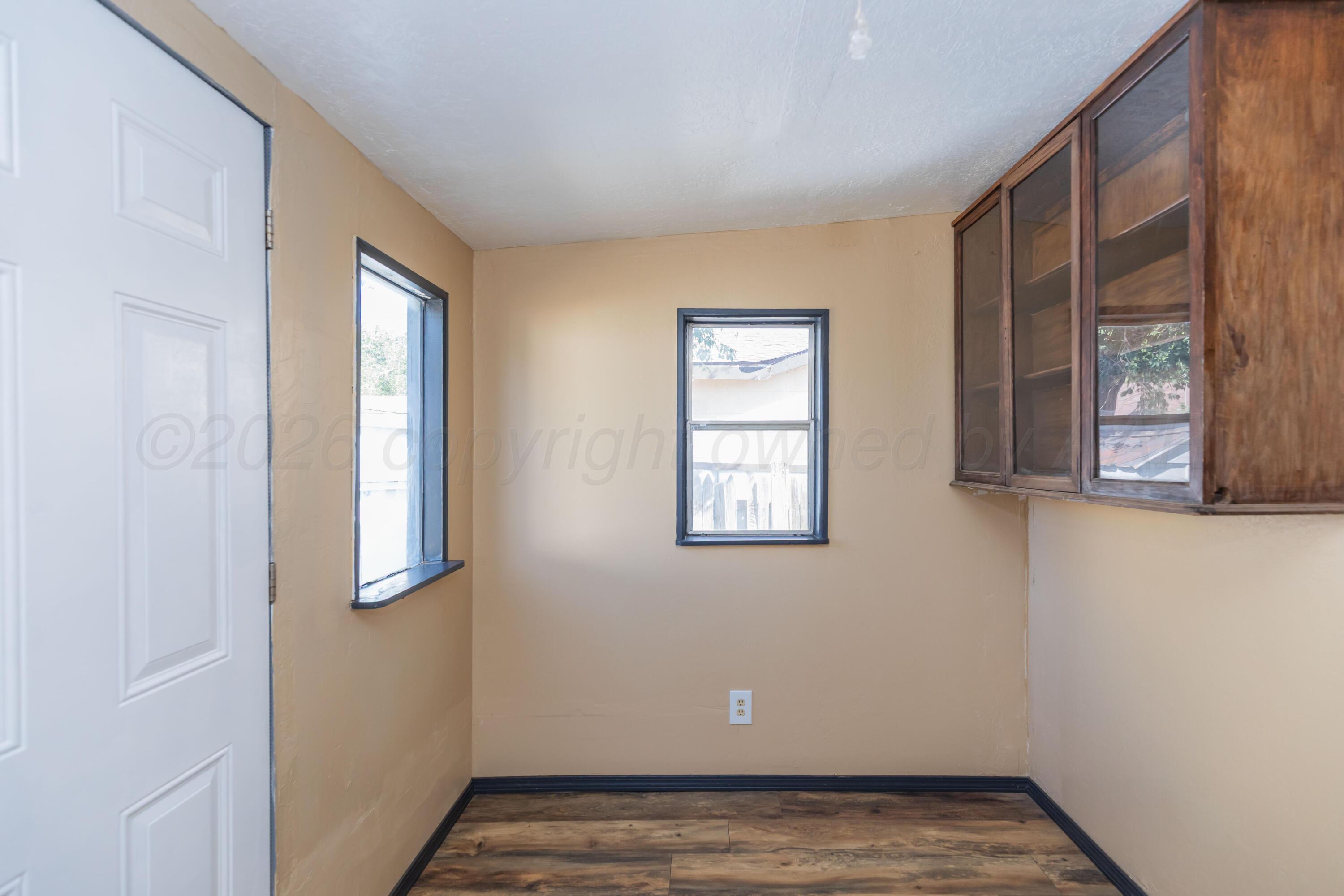 4008 Crockett Street Property Photo 27