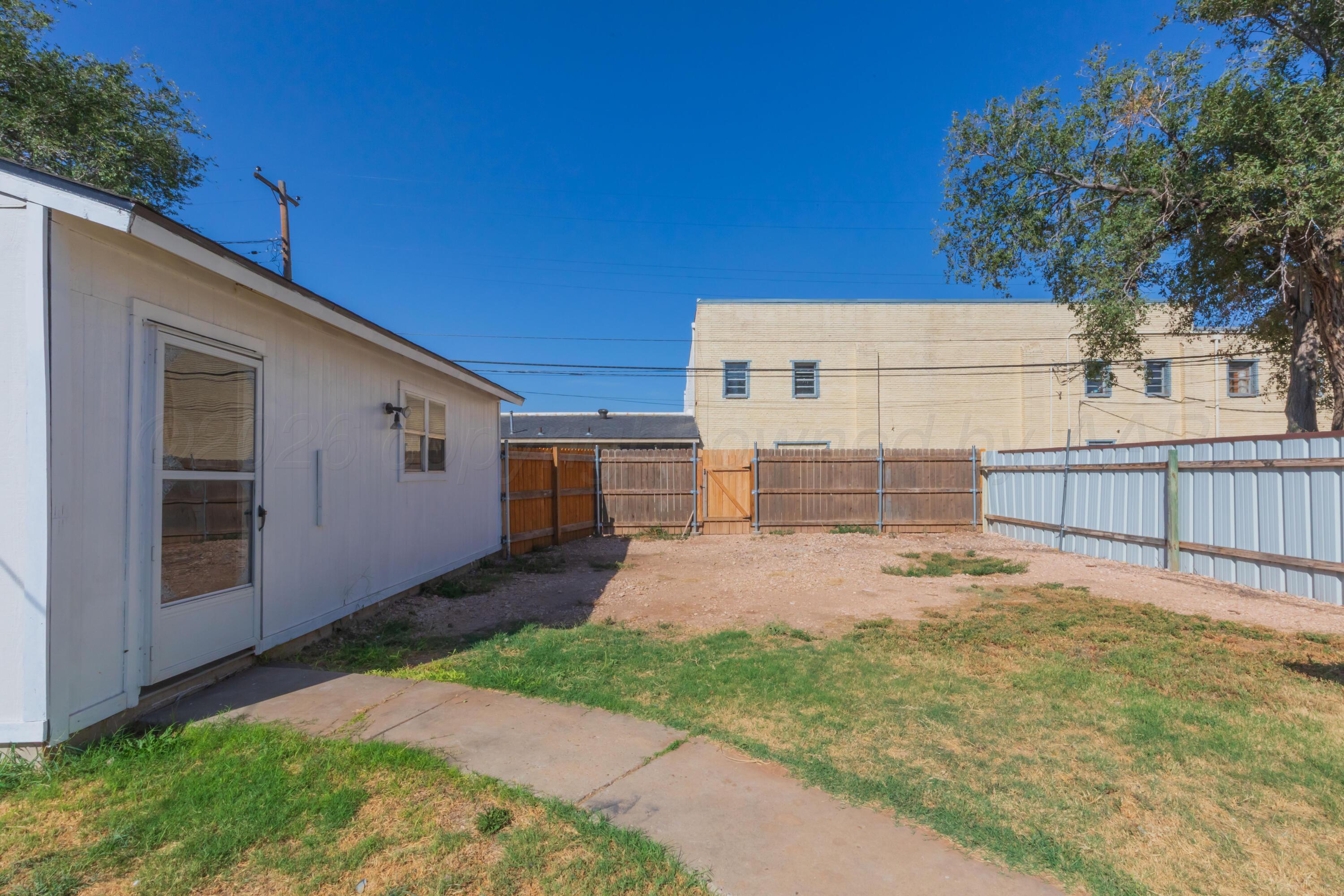 4008 Crockett Street Property Photo 31