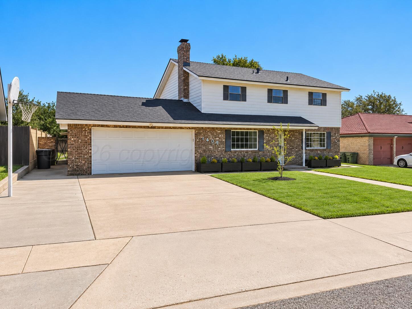 1409 Bluebonnet Street Property Photo 3