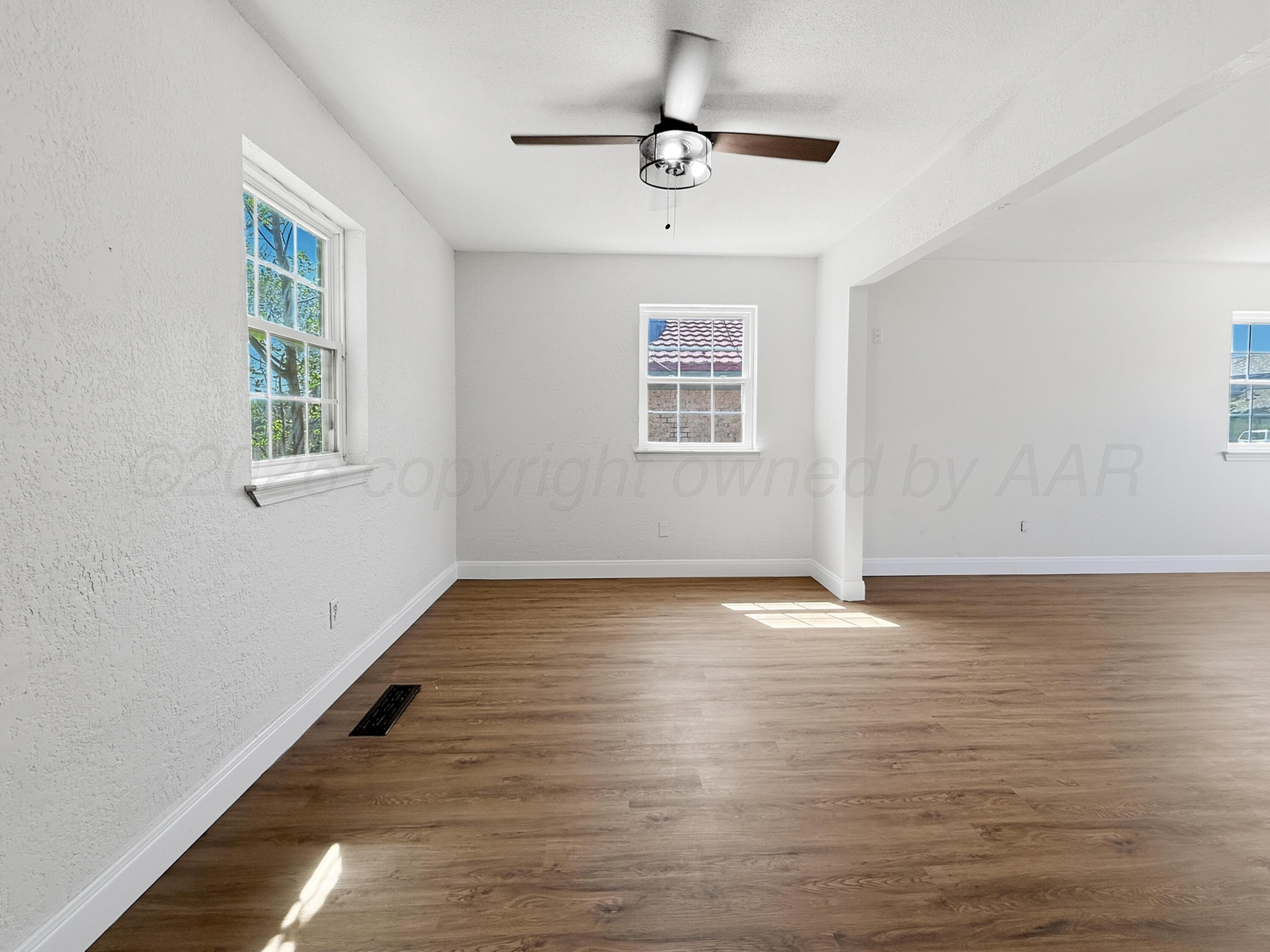 1409 Bluebonnet Street Property Photo 10