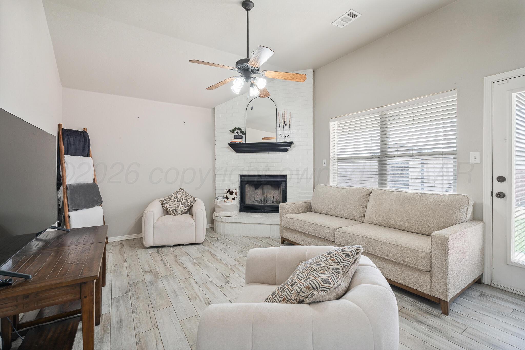1003 Pikes Peak Drive Property Photo 11