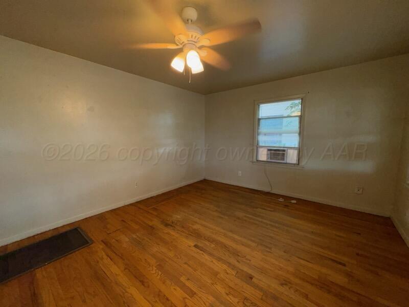 1304 - A Sw 18th Avenue Property Photo 3