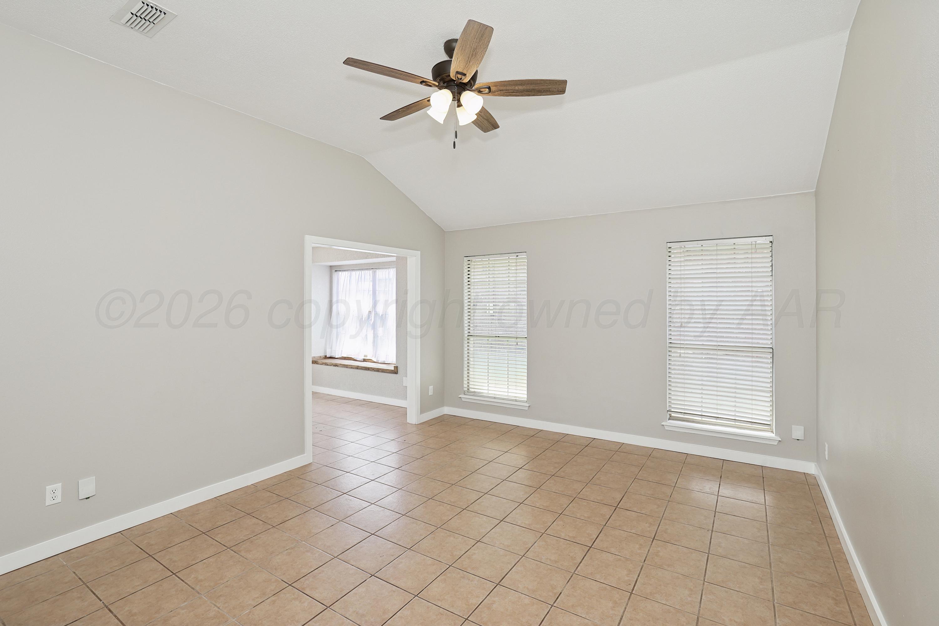 2203 Troveta Drive Property Photo 5