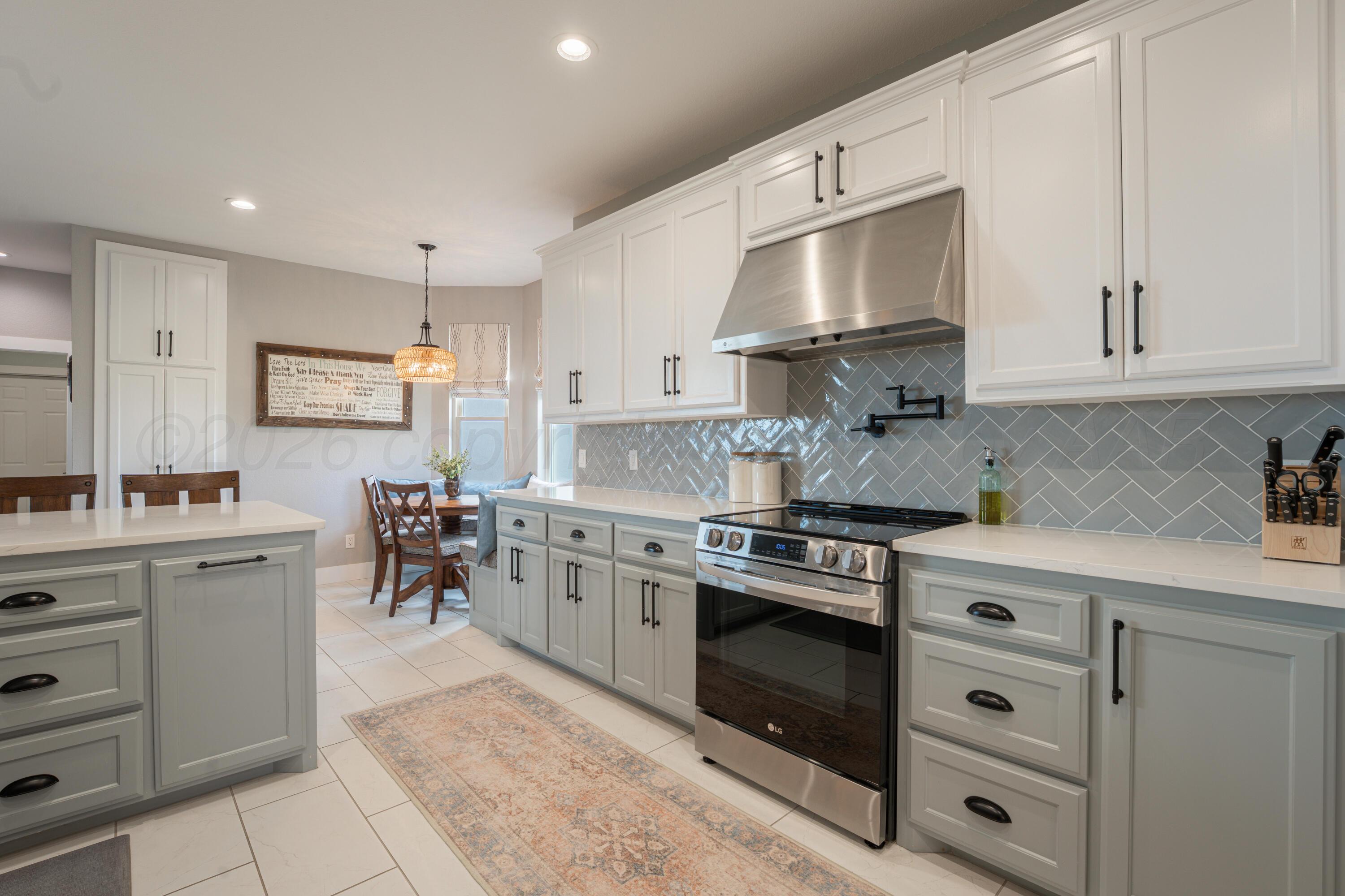 1251 S Girl Scout Road Property Photo 8