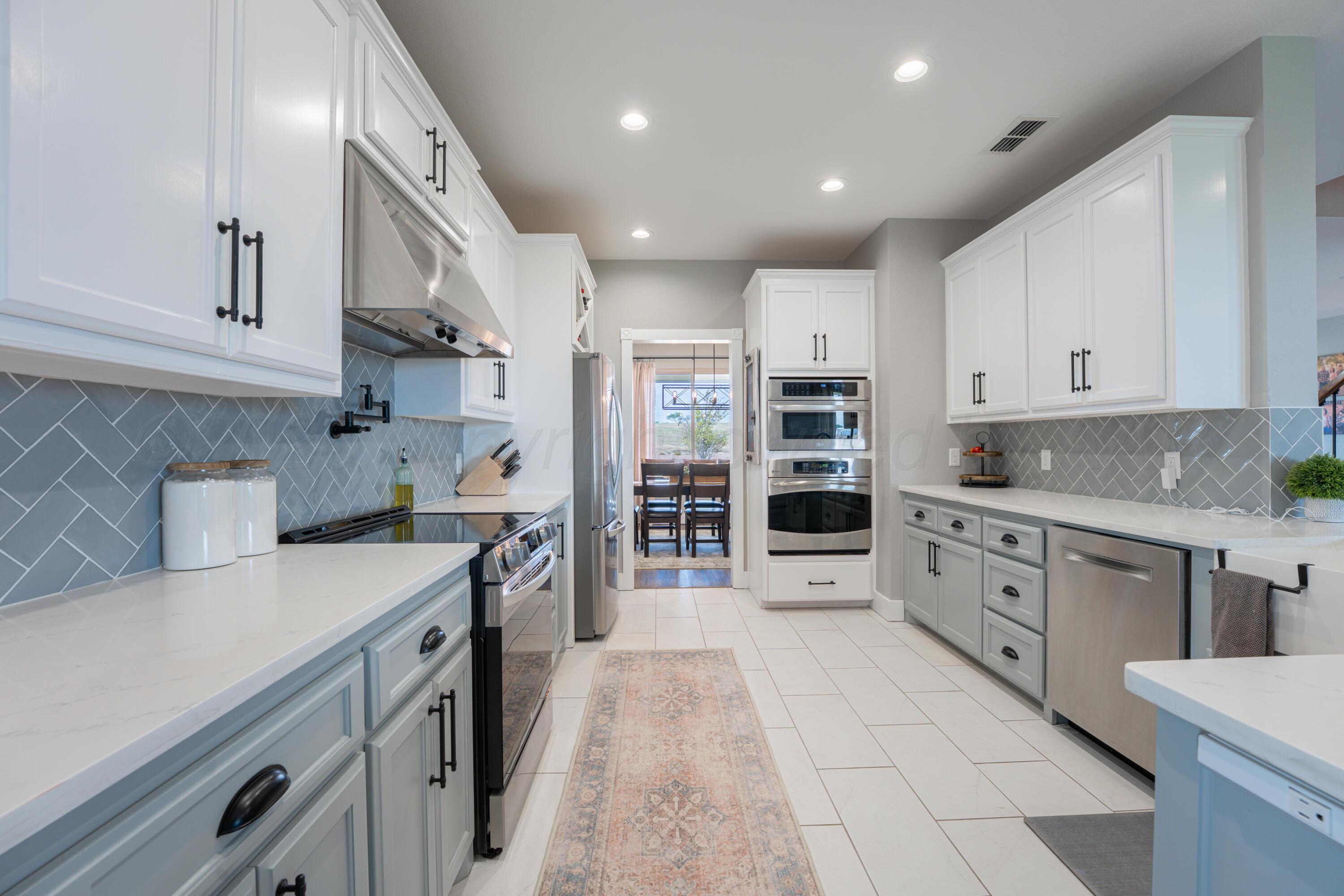 1251 S Girl Scout Road Property Photo 10