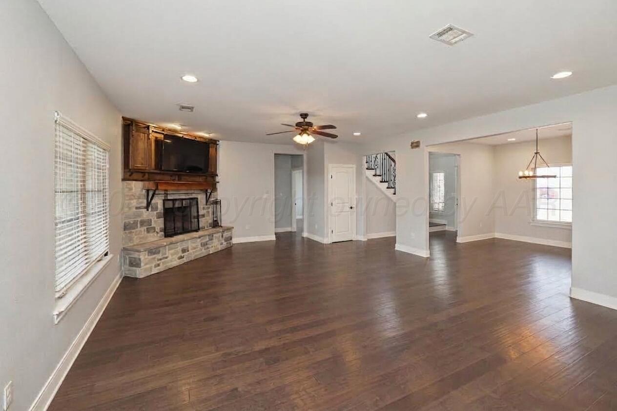 6901 Foxtail Pine Place Property Photo 6