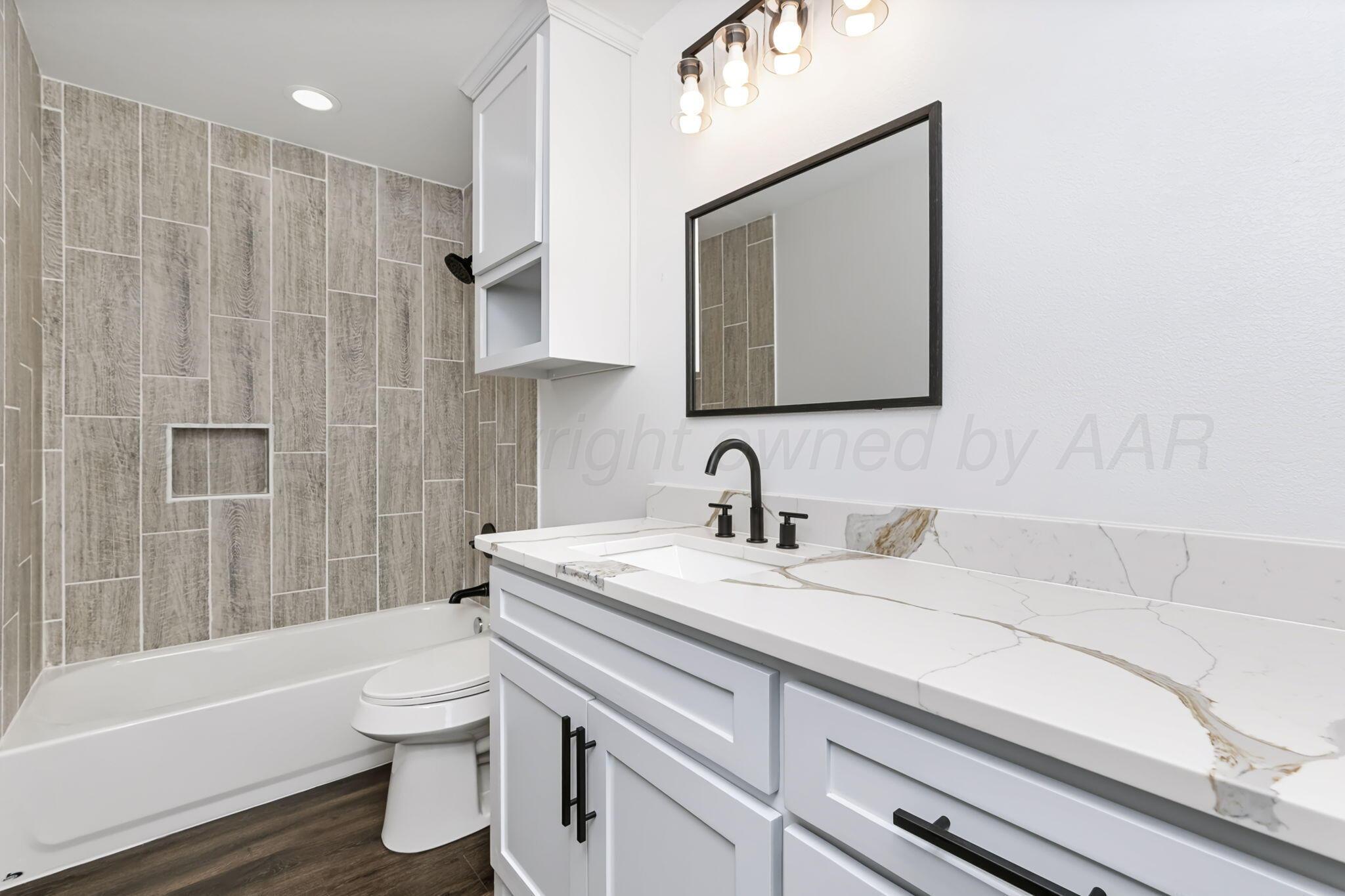 9408 Bethpage Avenue Property Photo 25