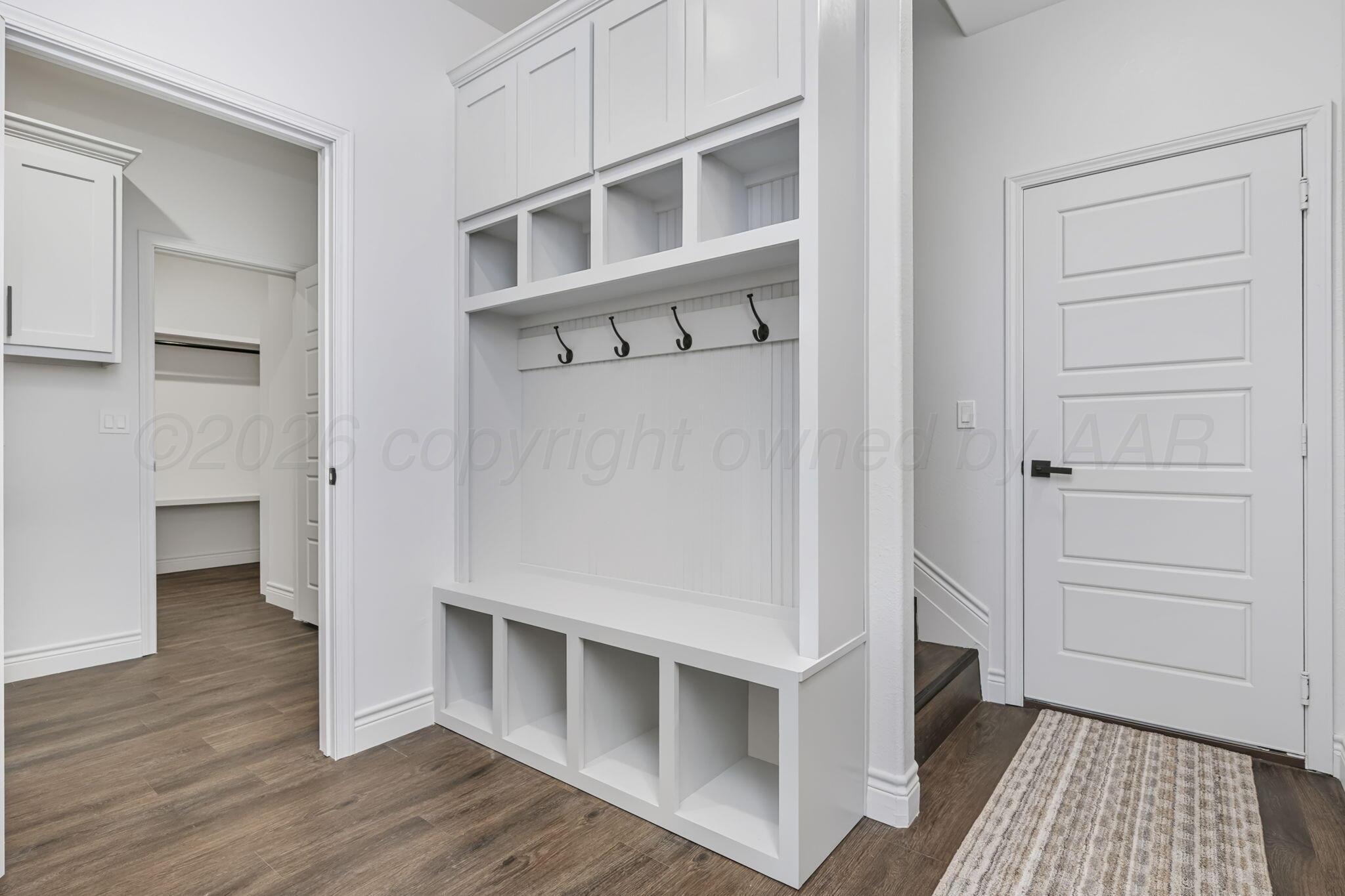 9408 Bethpage Avenue Property Photo 28