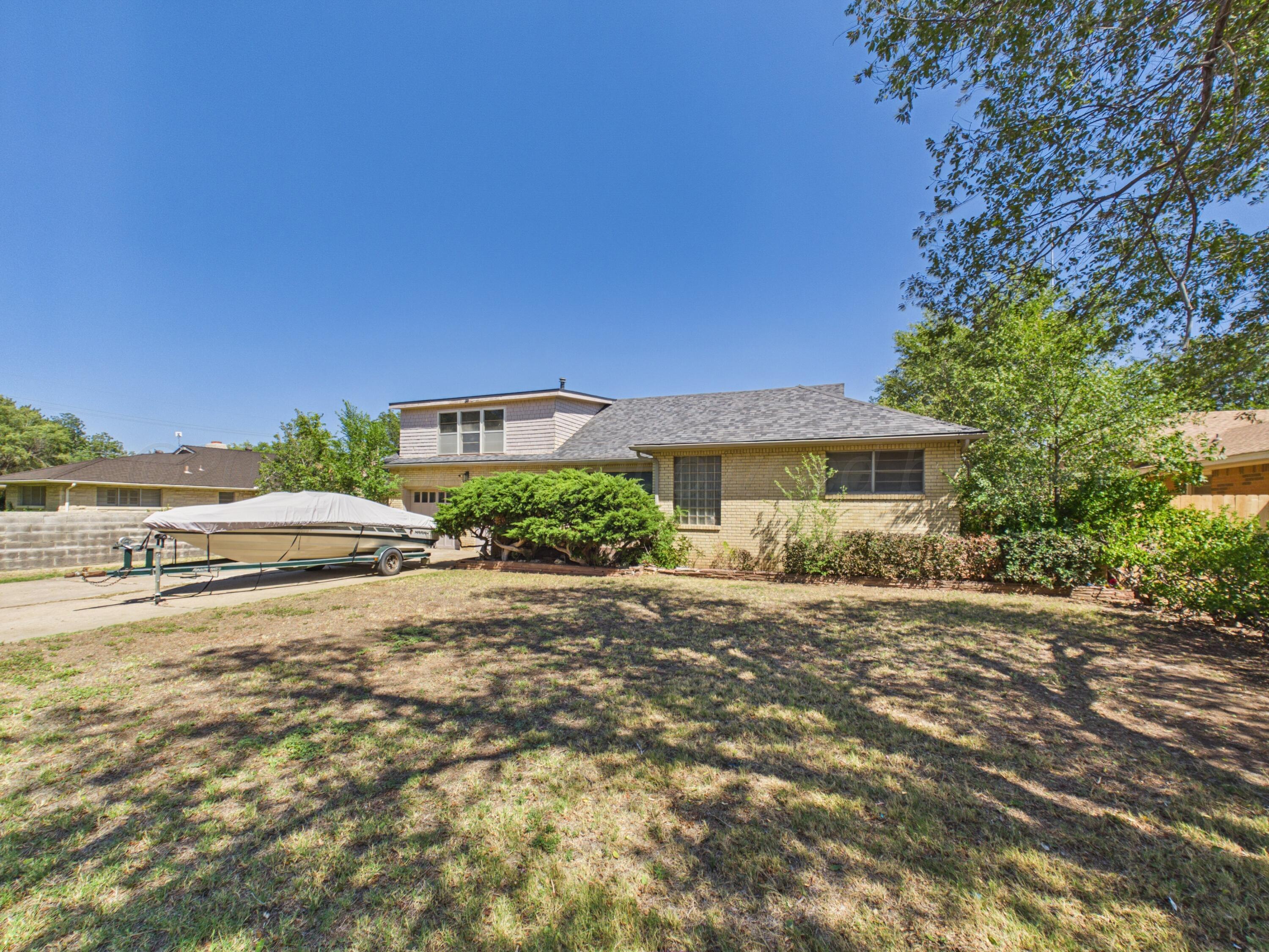 1704 N Christine Street Property Photo 2