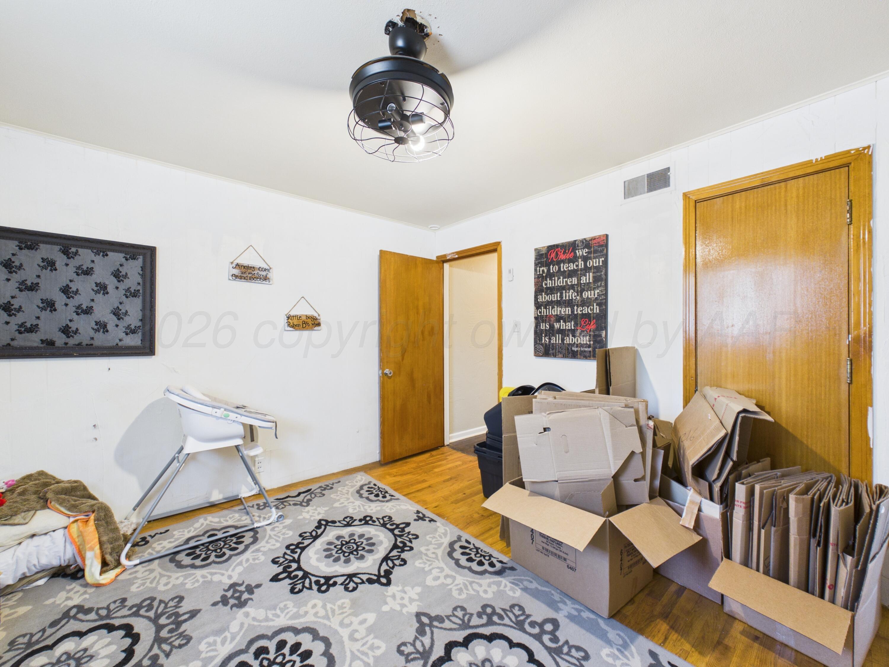 1704 N Christine Street Property Photo 22